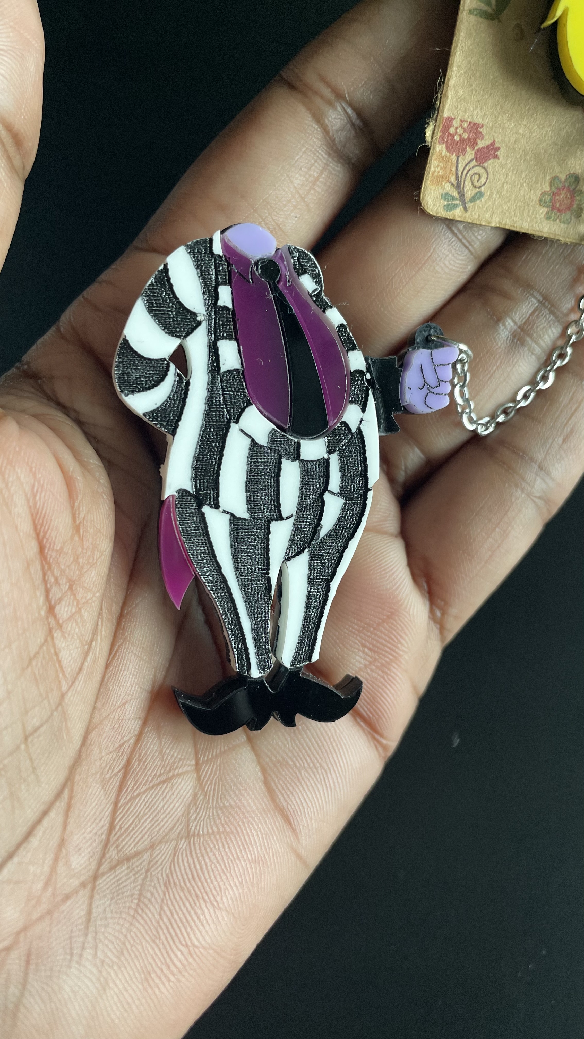 Beetlejuice Lidia chainette