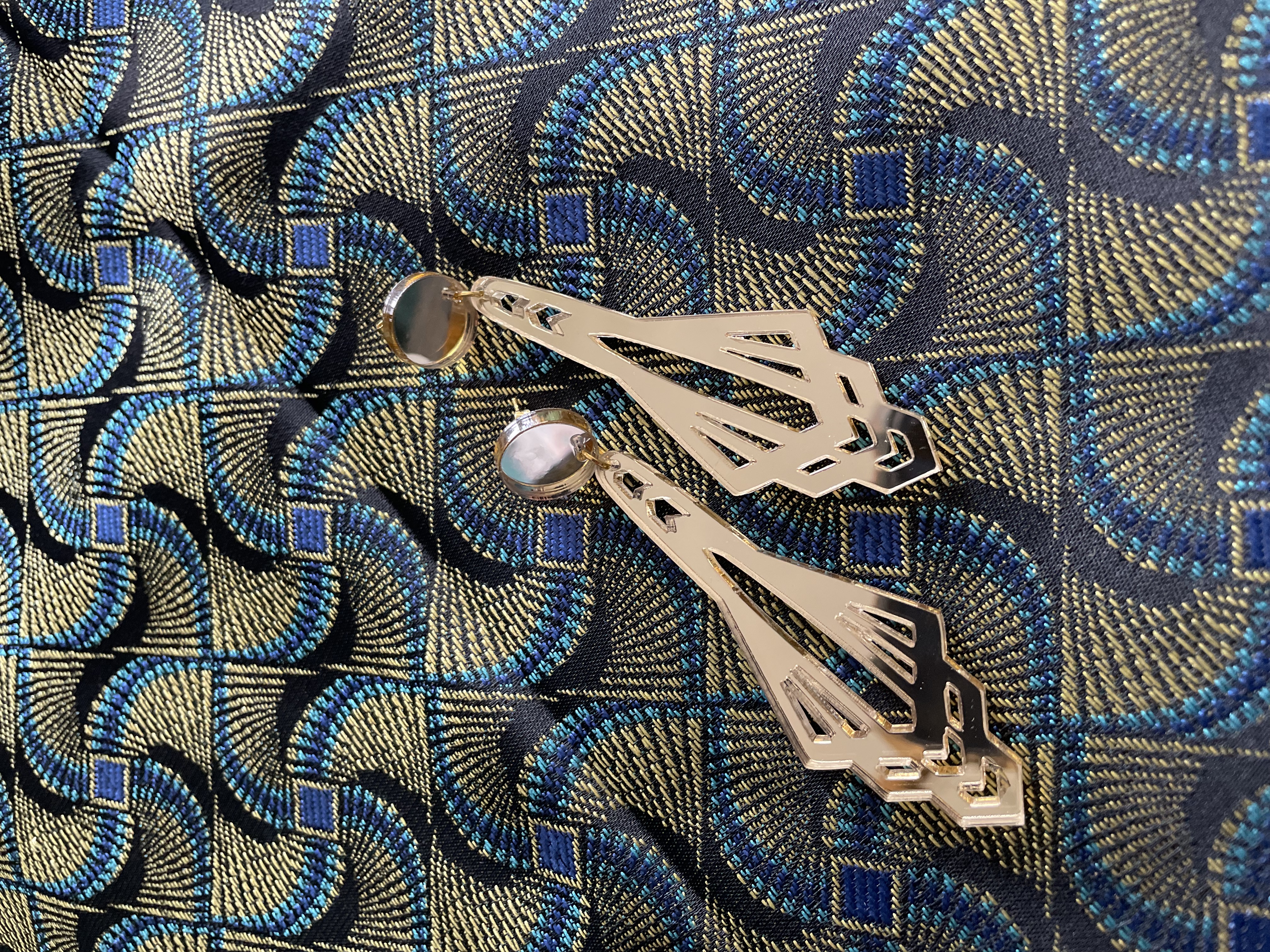 Les buildings art déco or