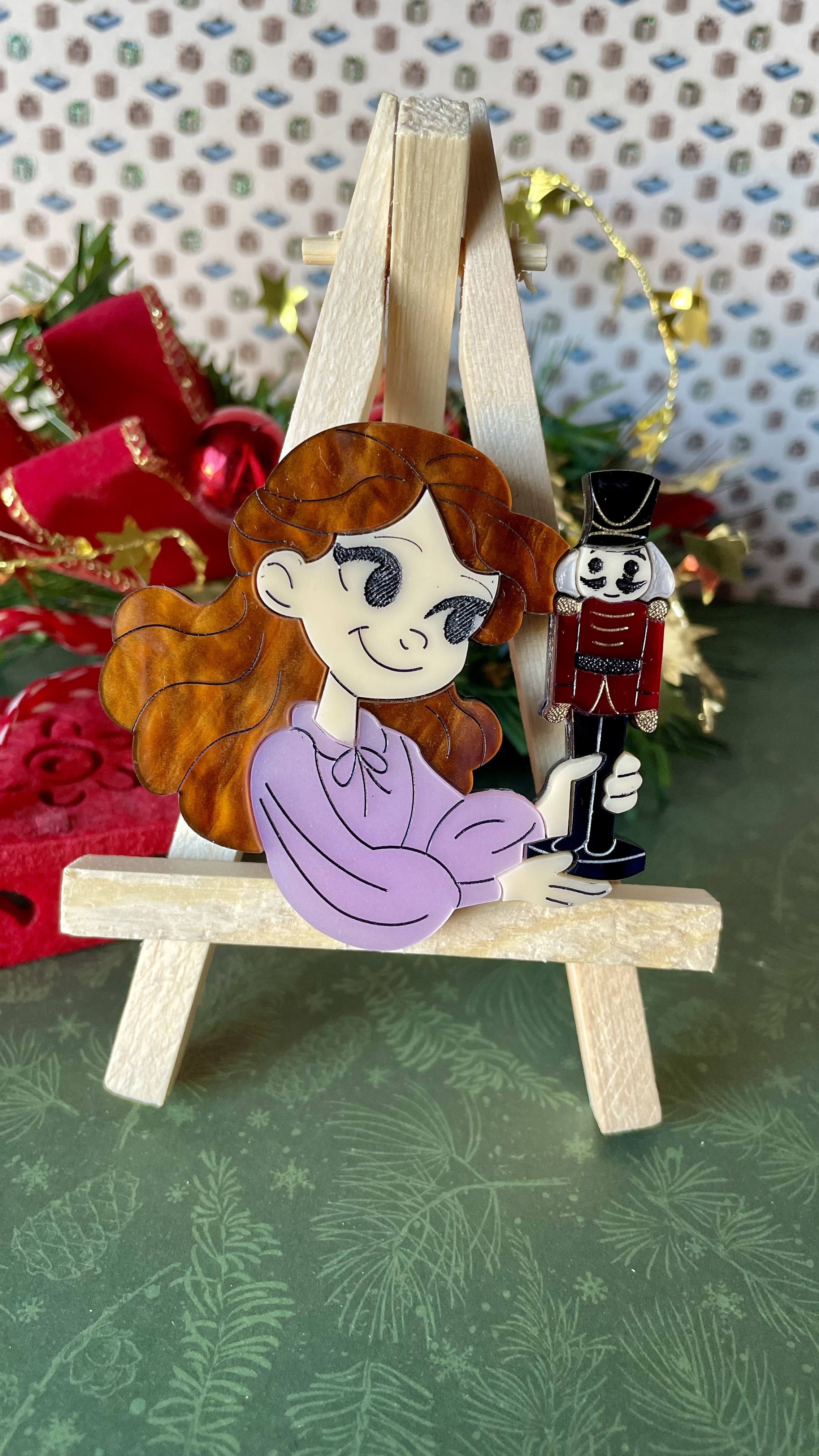 Broche Clara et son casse-noisette