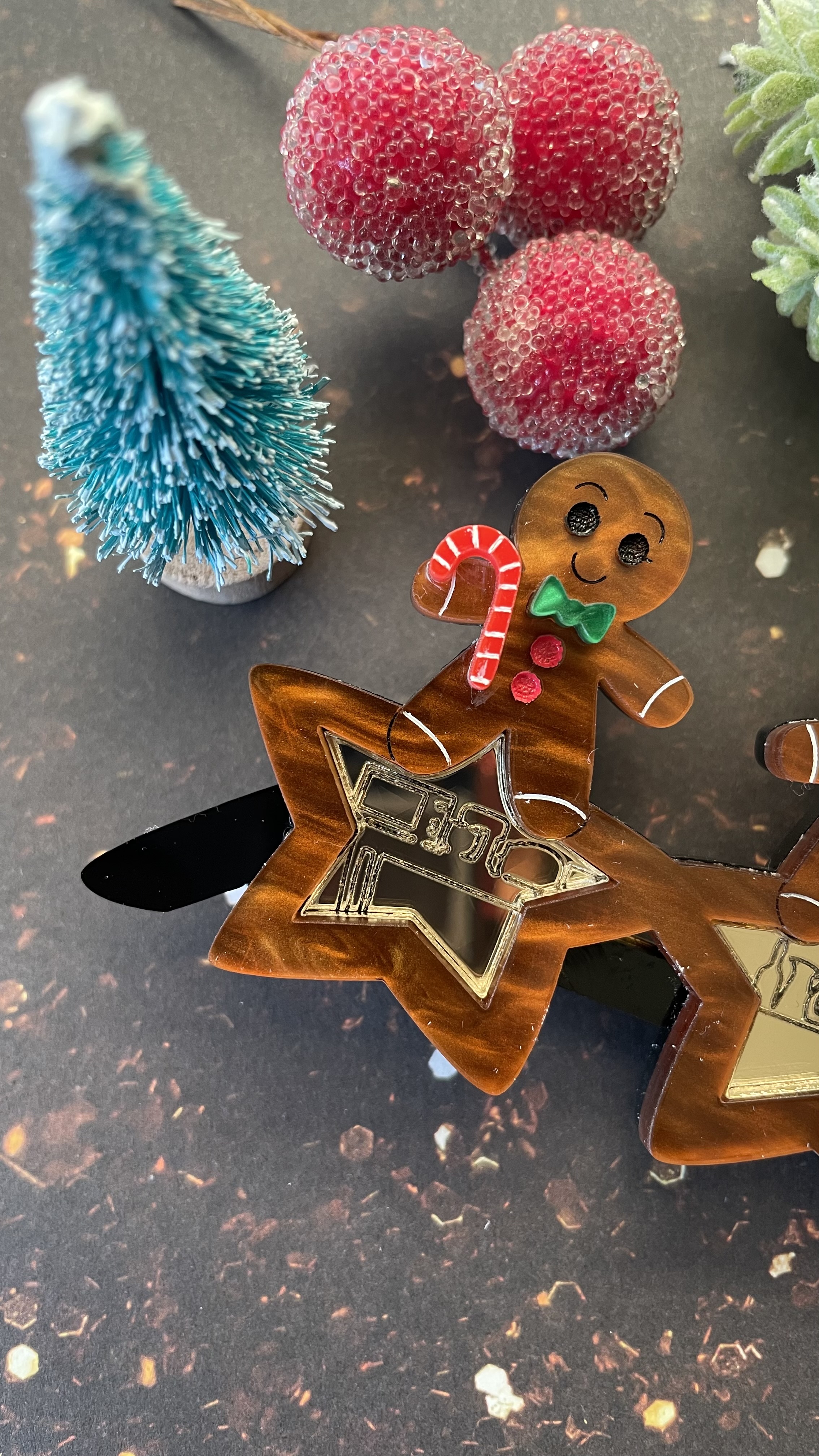 Broche Lunettes pain d'épice