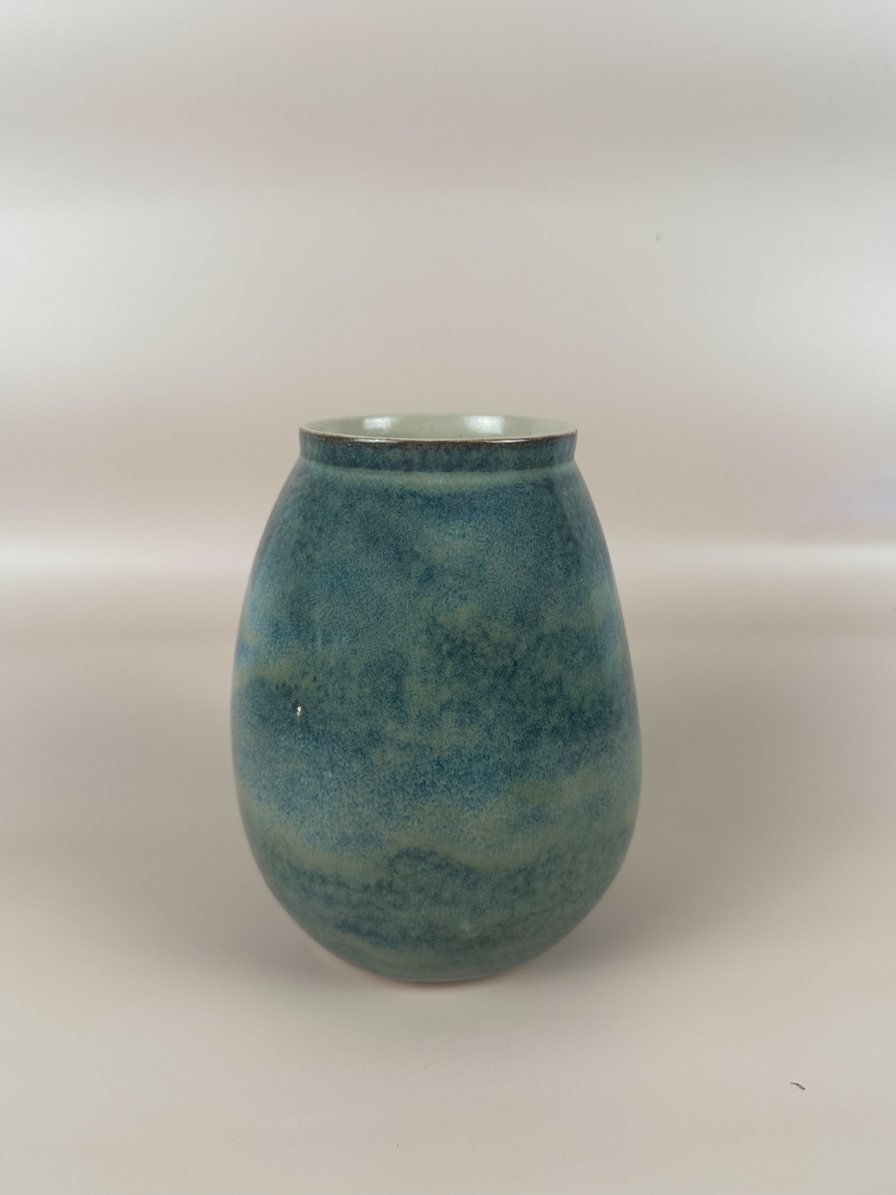  Aqua Vase