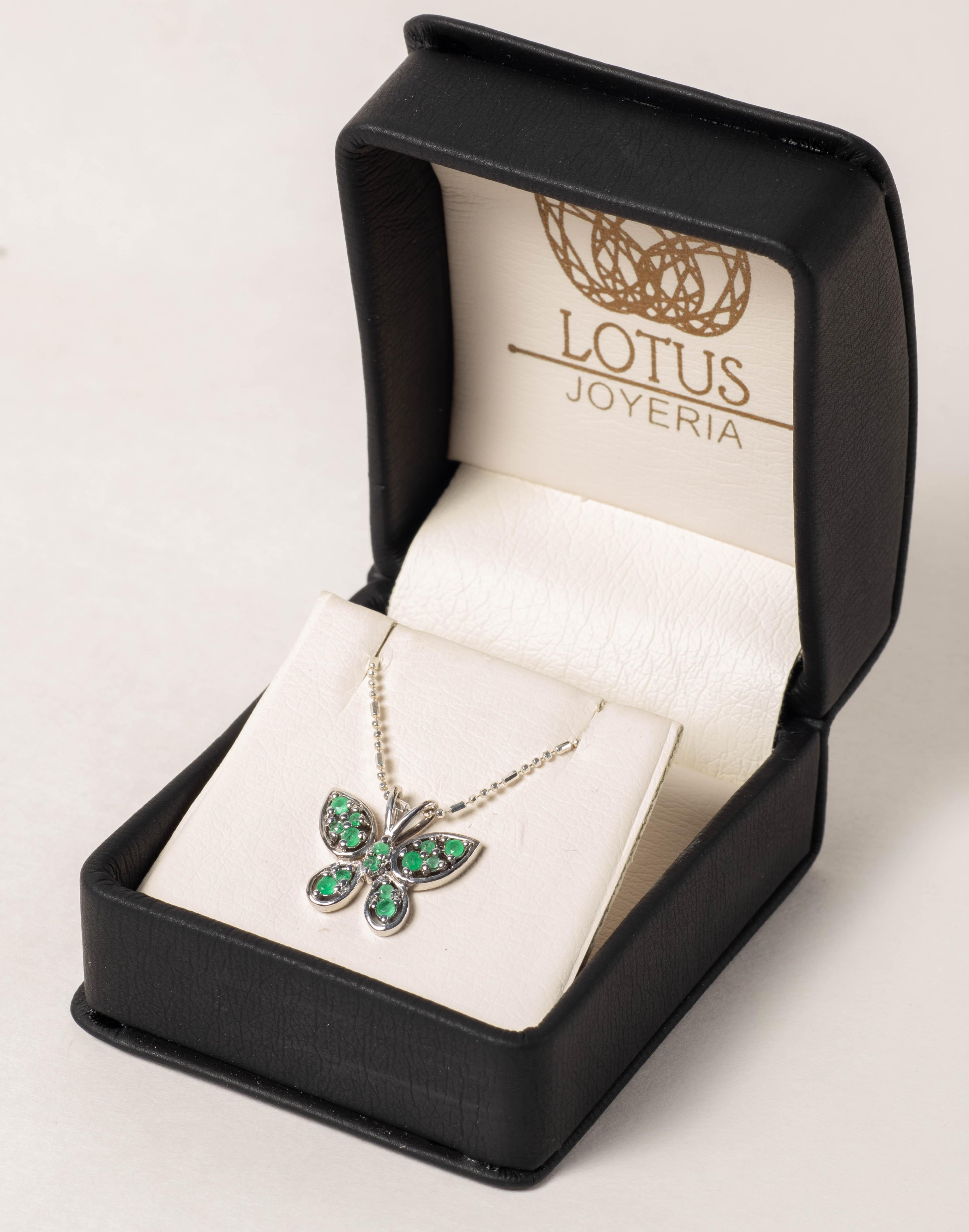 DIJE MARIPOSA ENCANTADA