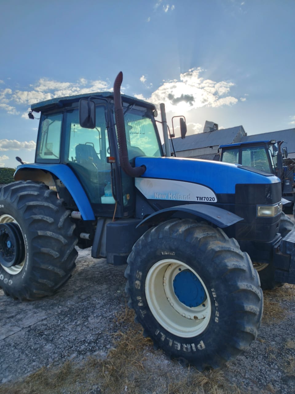 Trator TM 7020