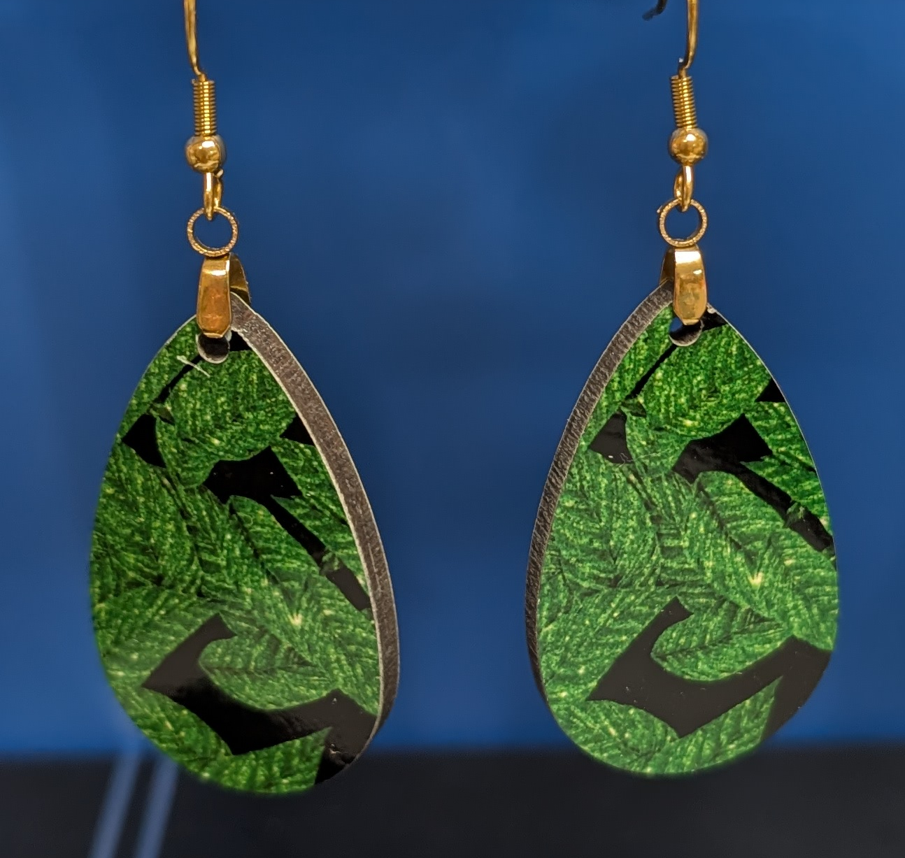 Green Leaf Pattern Drop Earrings