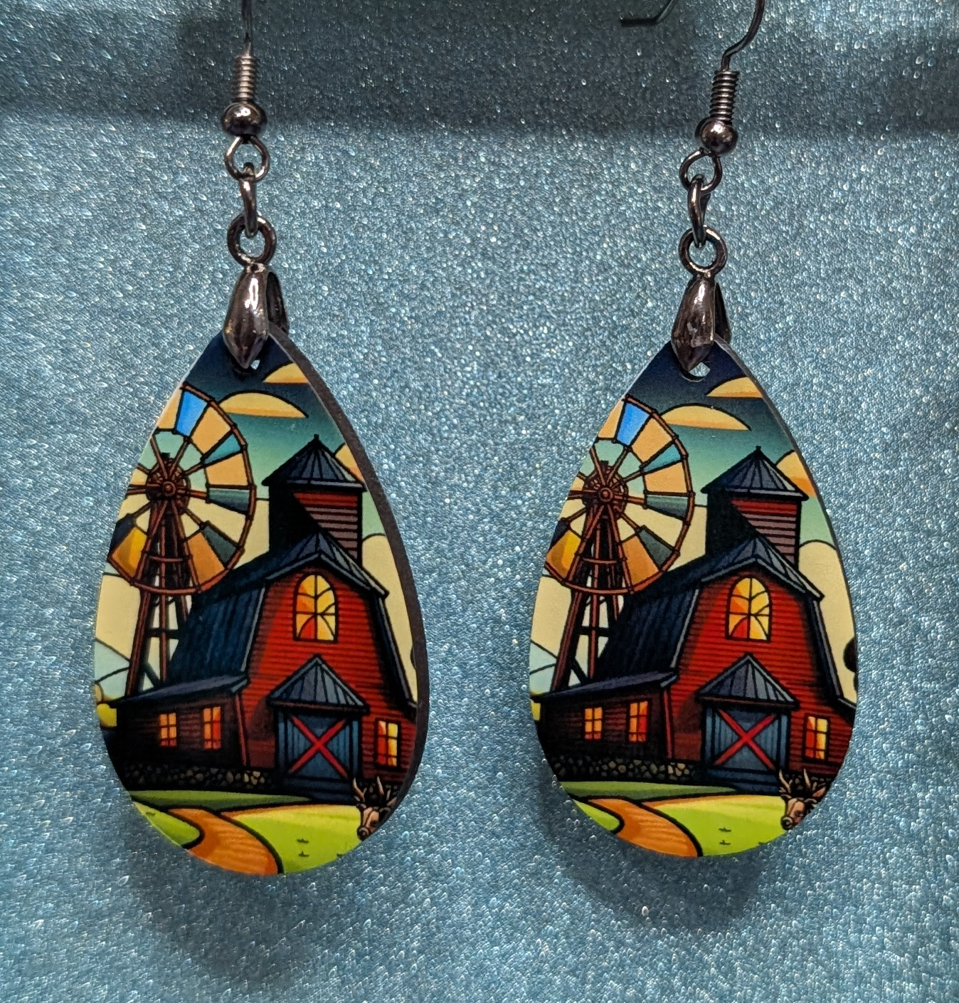 Country Barn Teardrop Earrings