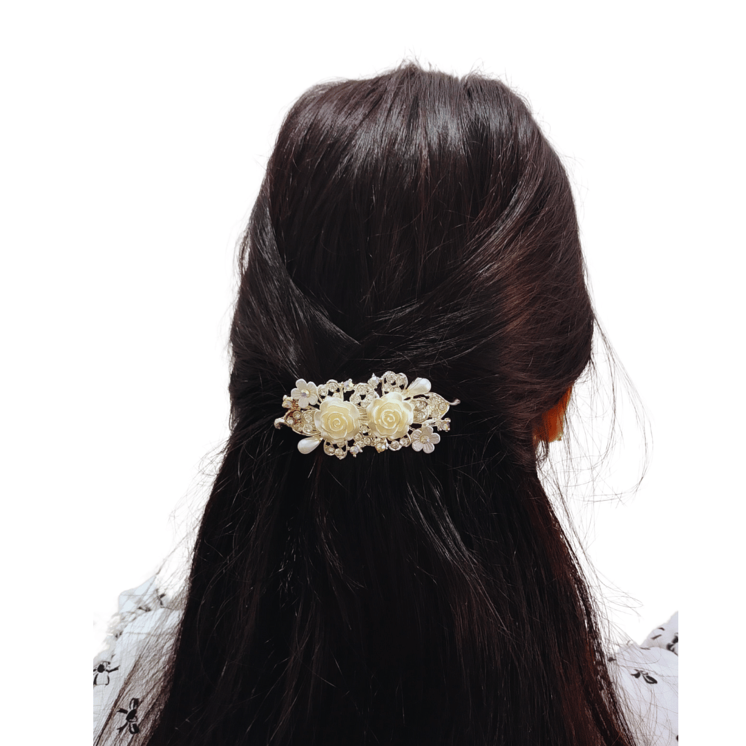 Flower Pearl and Stones center clip