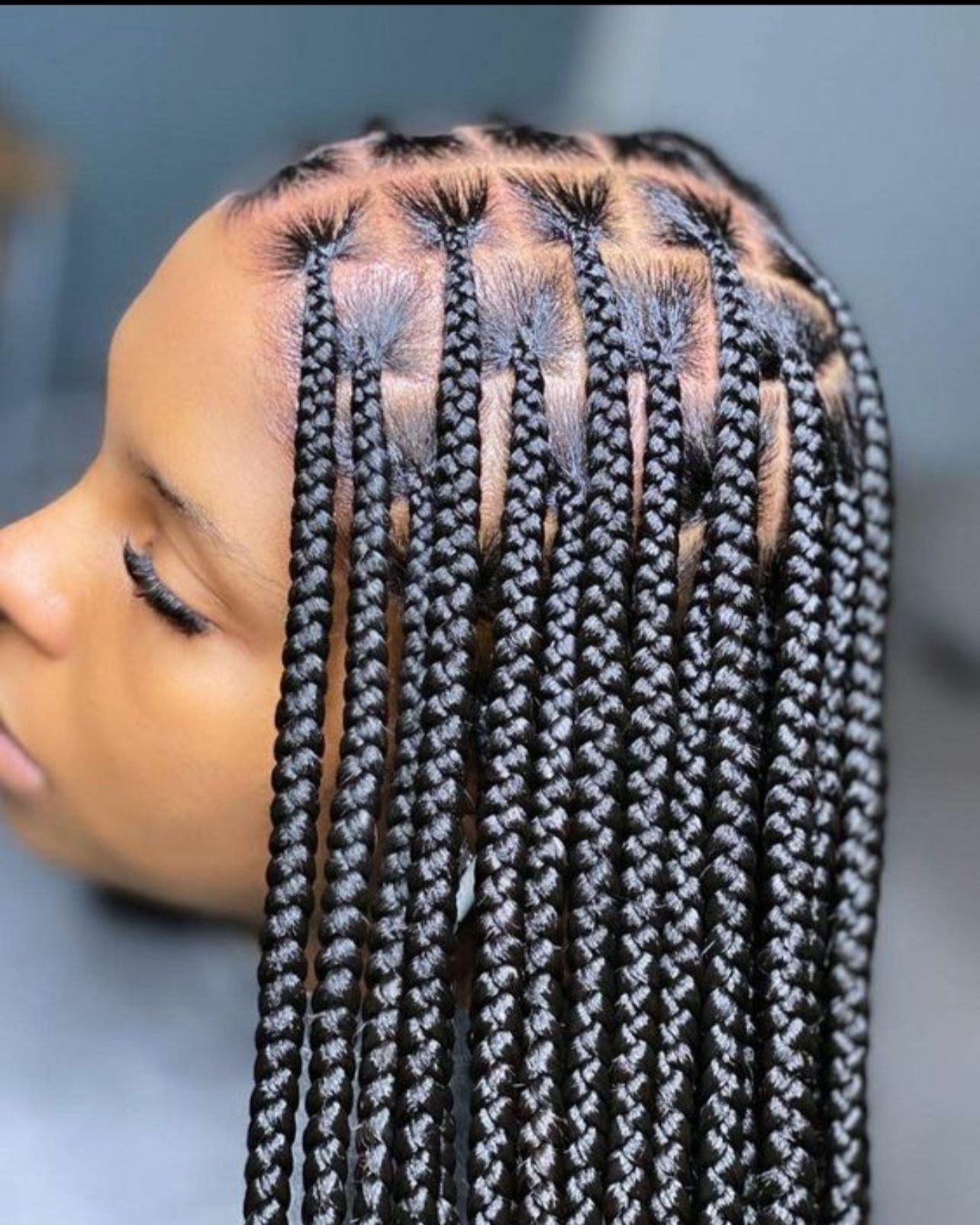 Medium knotless 