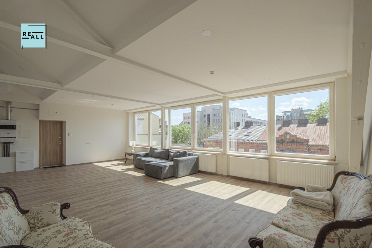 IŠNUOMOJAMOS 105M² PATALPOS KAUNE