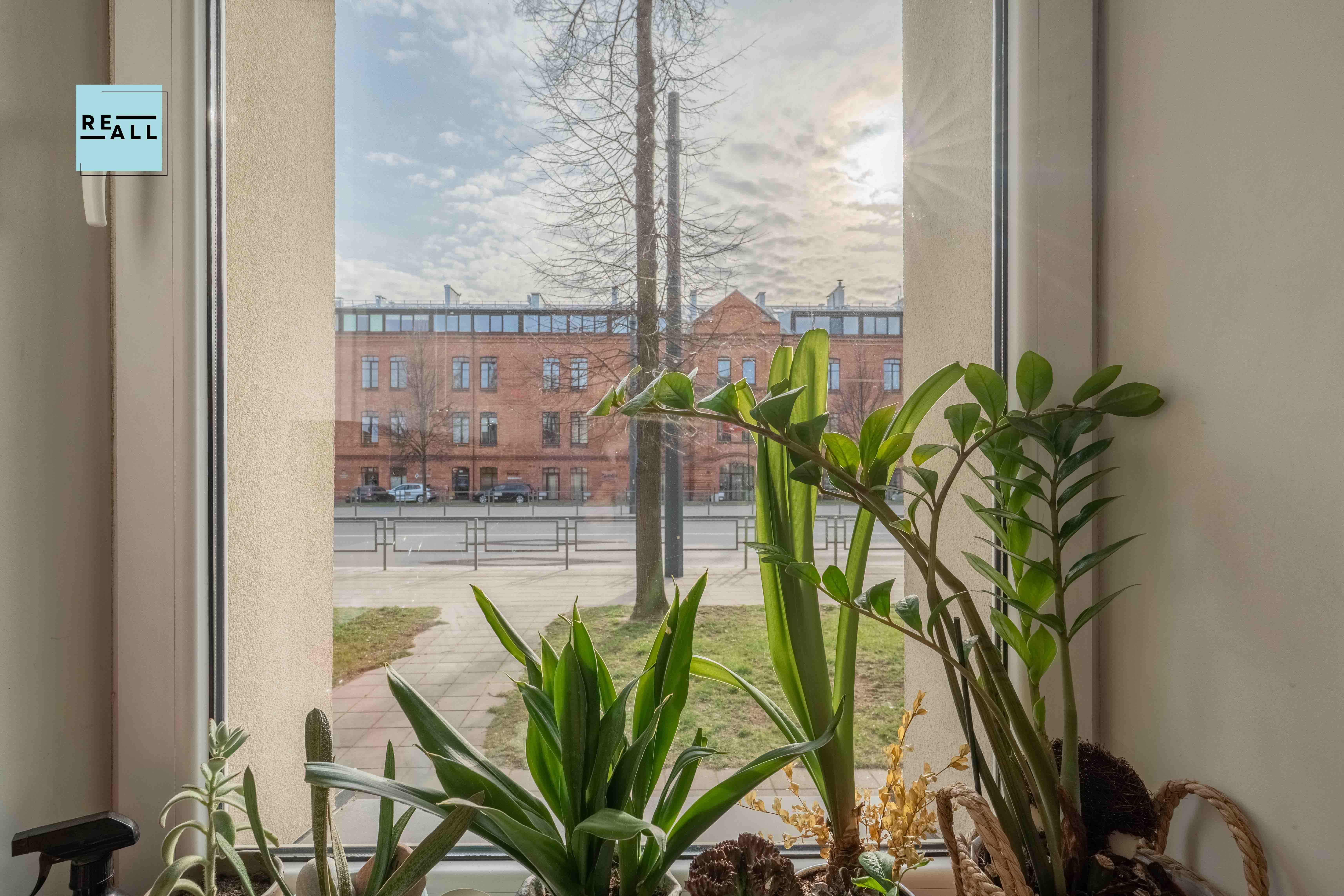 PARDUODAMAS 2 KAMBARIŲ BUTAS ŽEMUOSIUOSE ŠANČIUOSE