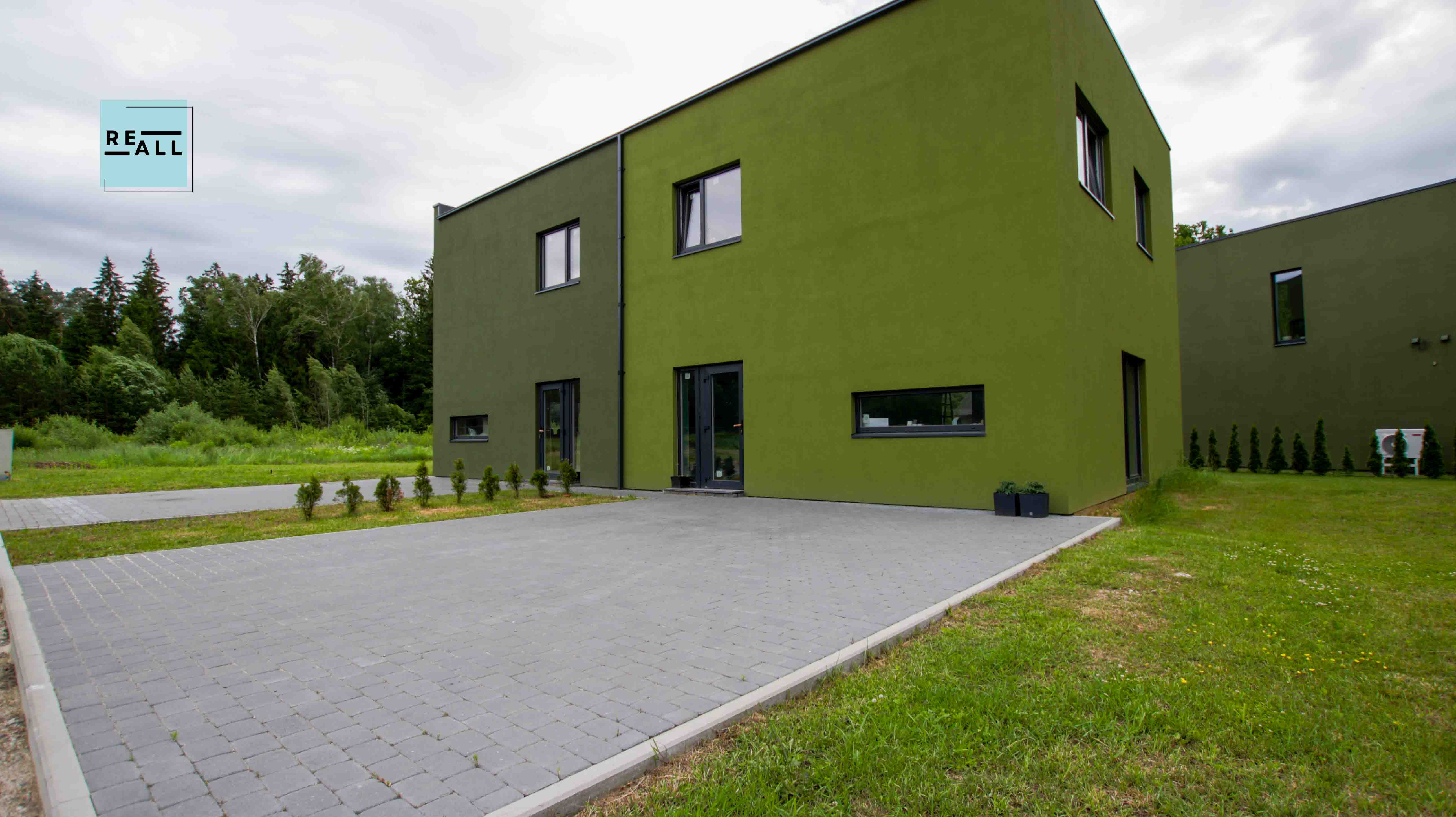 PARDUODAMAS 5 KAMBARIŲ SUBLOKUOTAS NAMAS - VAIŠVYDAVA, LIEPŲ AL.