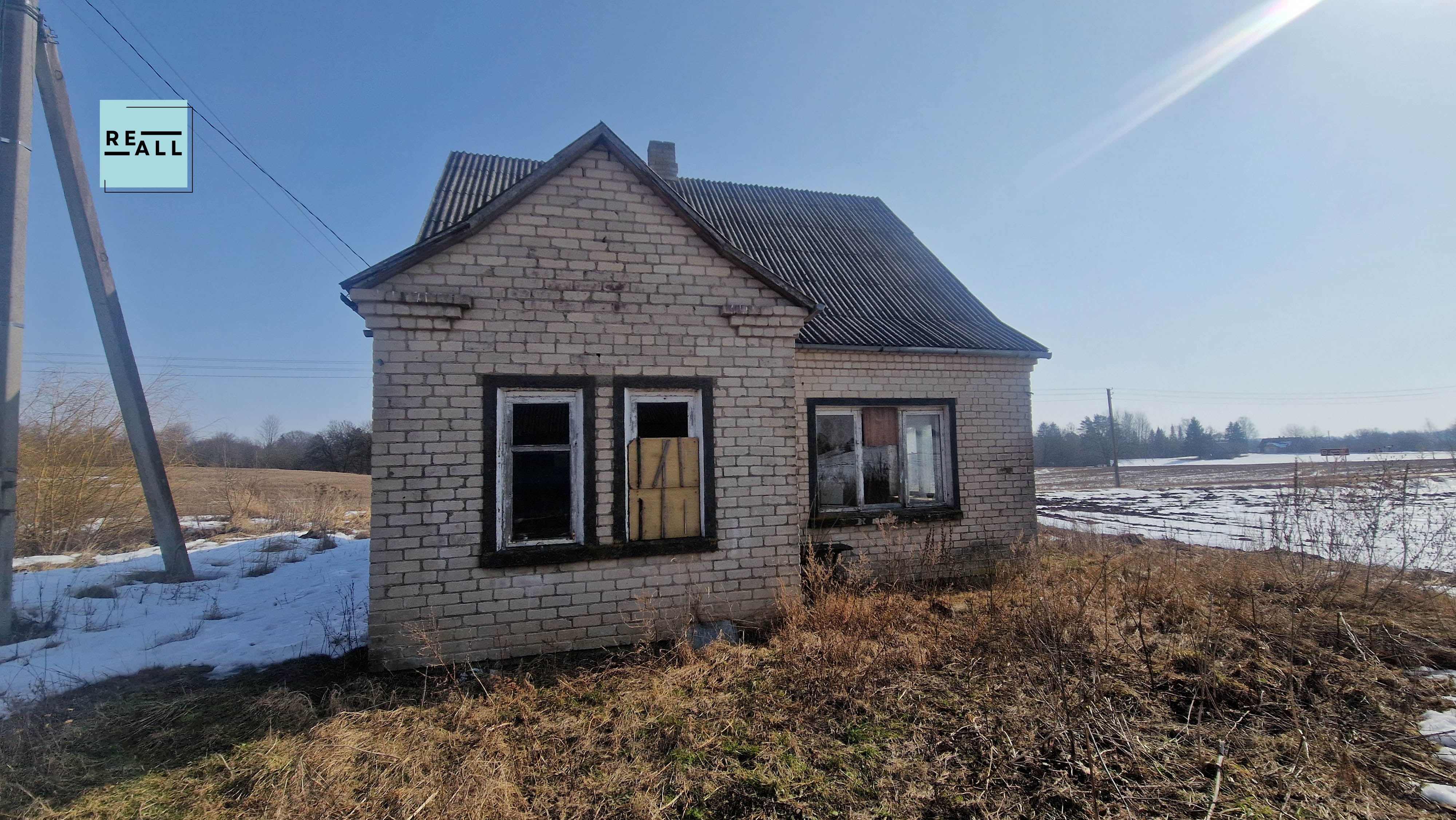 PARDUODAMAS 4 KAMBARIŲ NAMAS JURBARKO R.