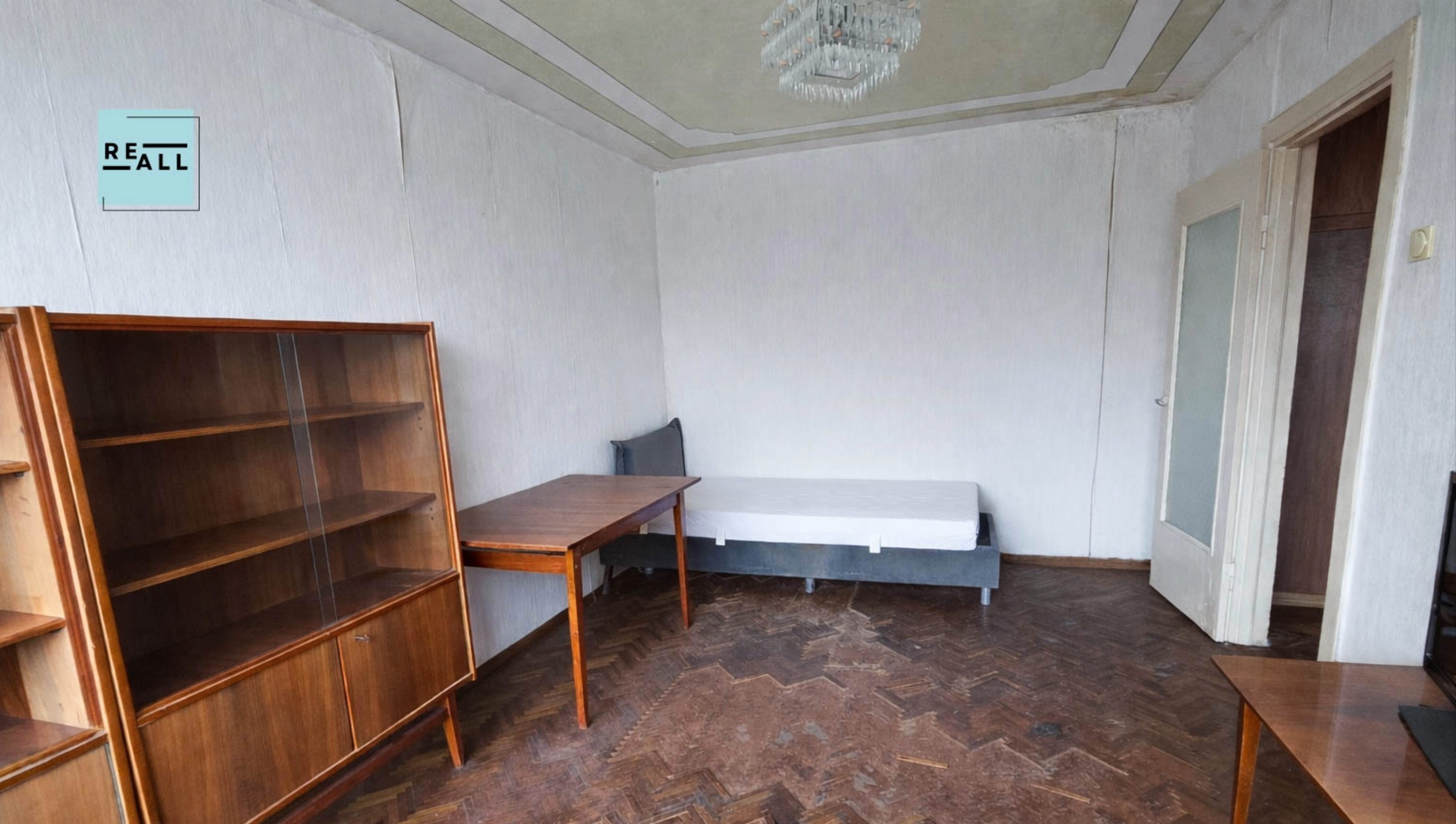 PARDUODAMAS 1 KAMBARIO BUTAS KAUNE