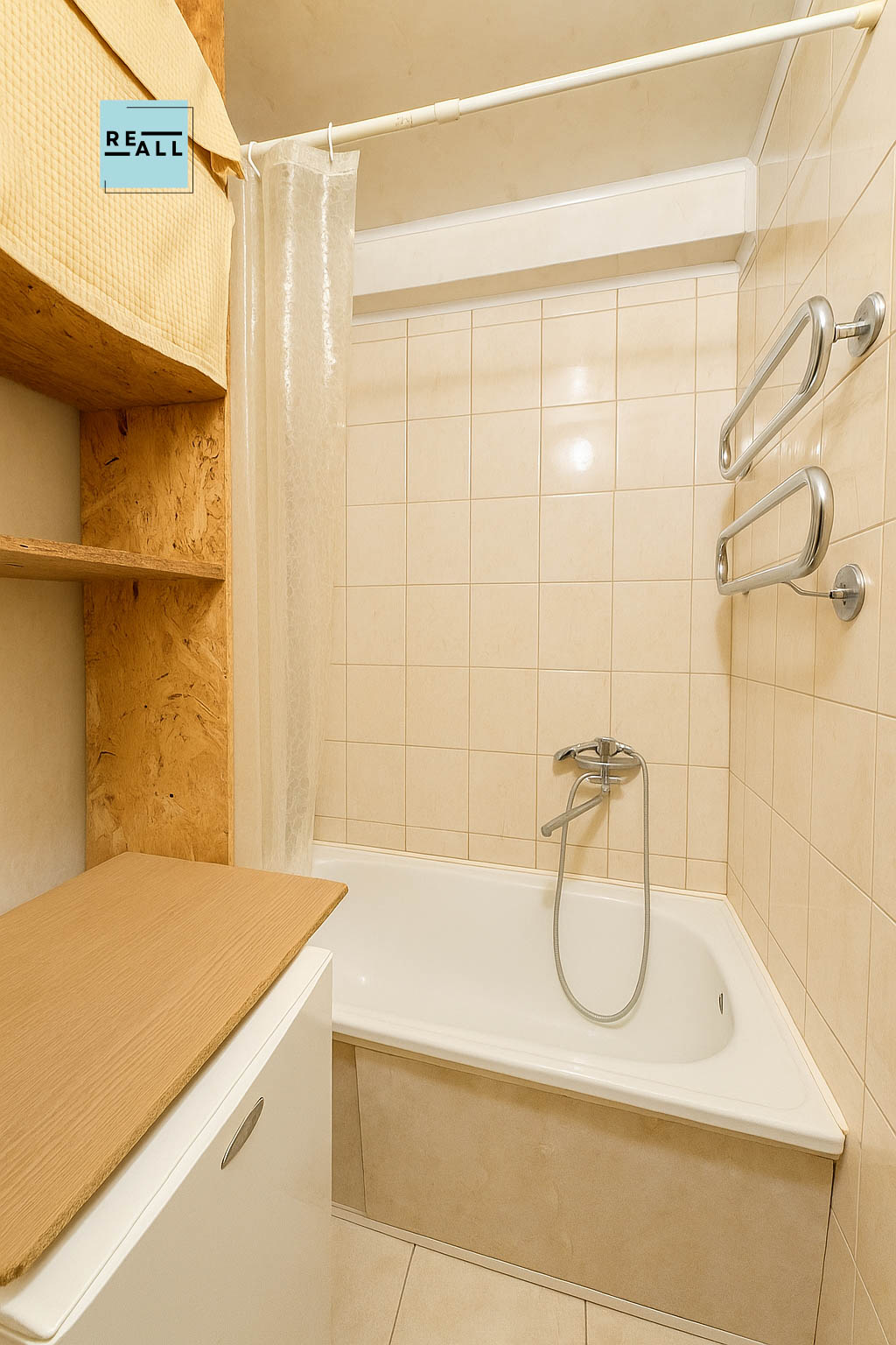 PARDUODAMAS 1 KAMBARIO BUTAS KAUNE