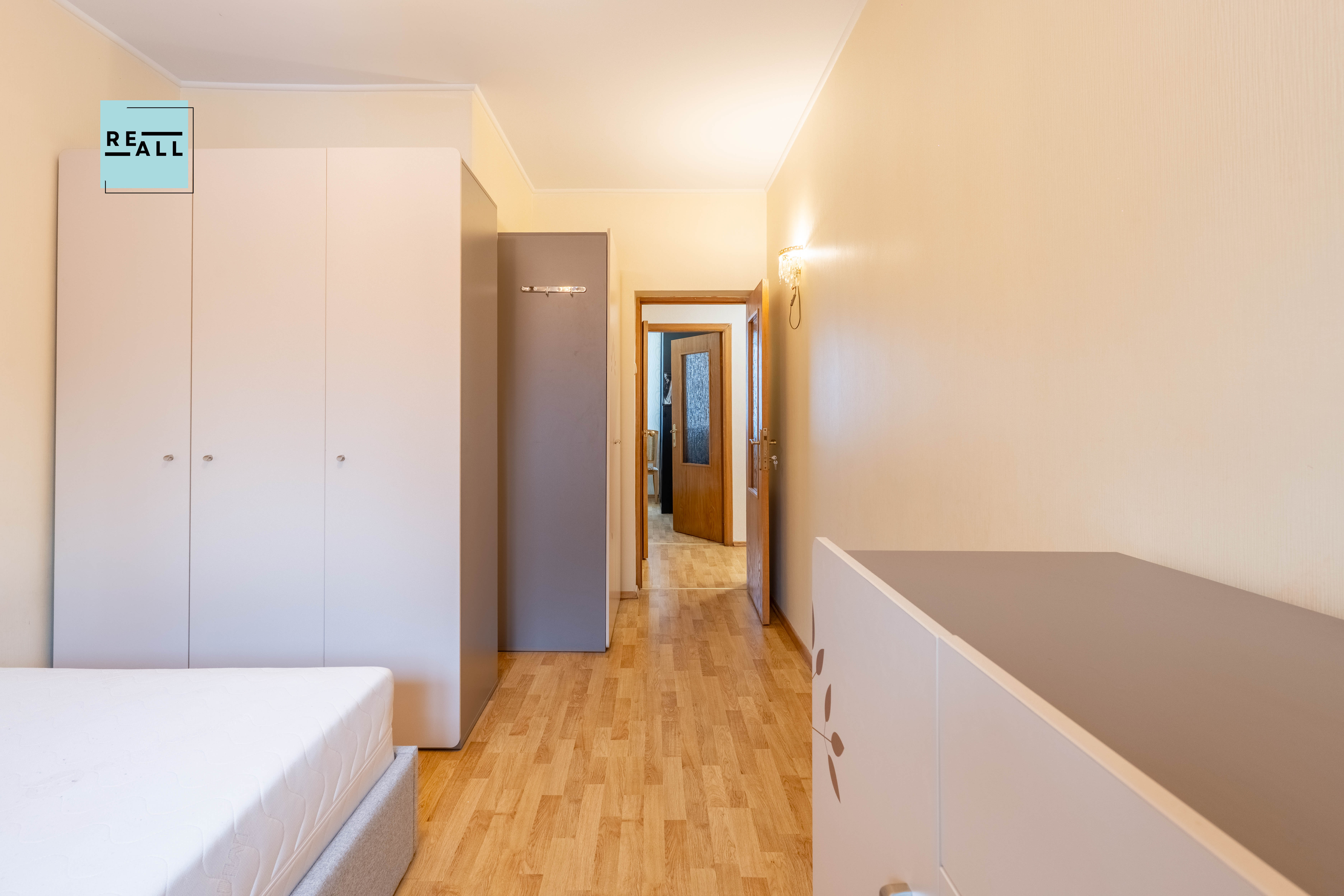 PARDUODAMAS 3 KAMBARIŲ BUTAS KAUNE