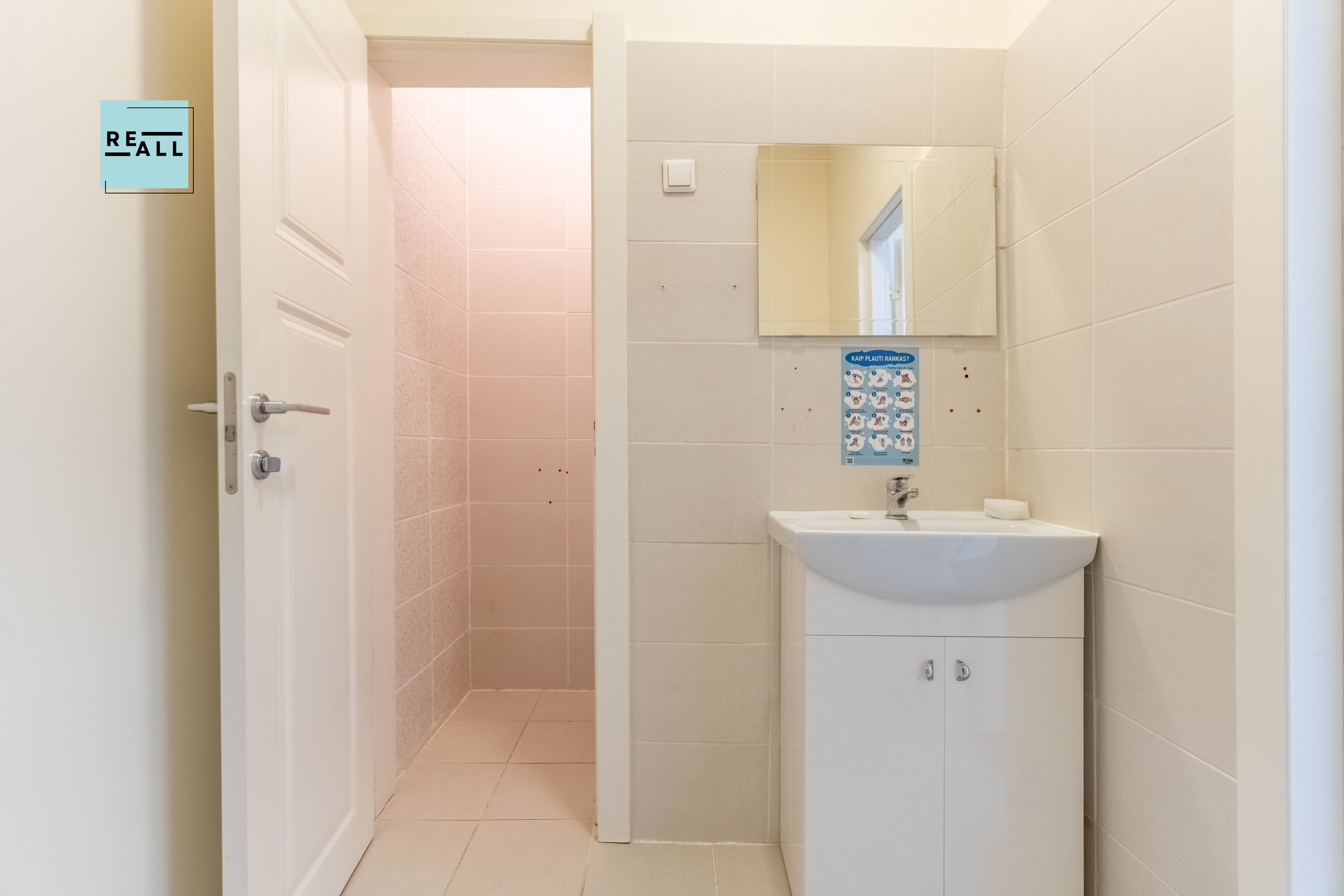 PARDUODAMOS 54M² PATALPOS VILNIUJE