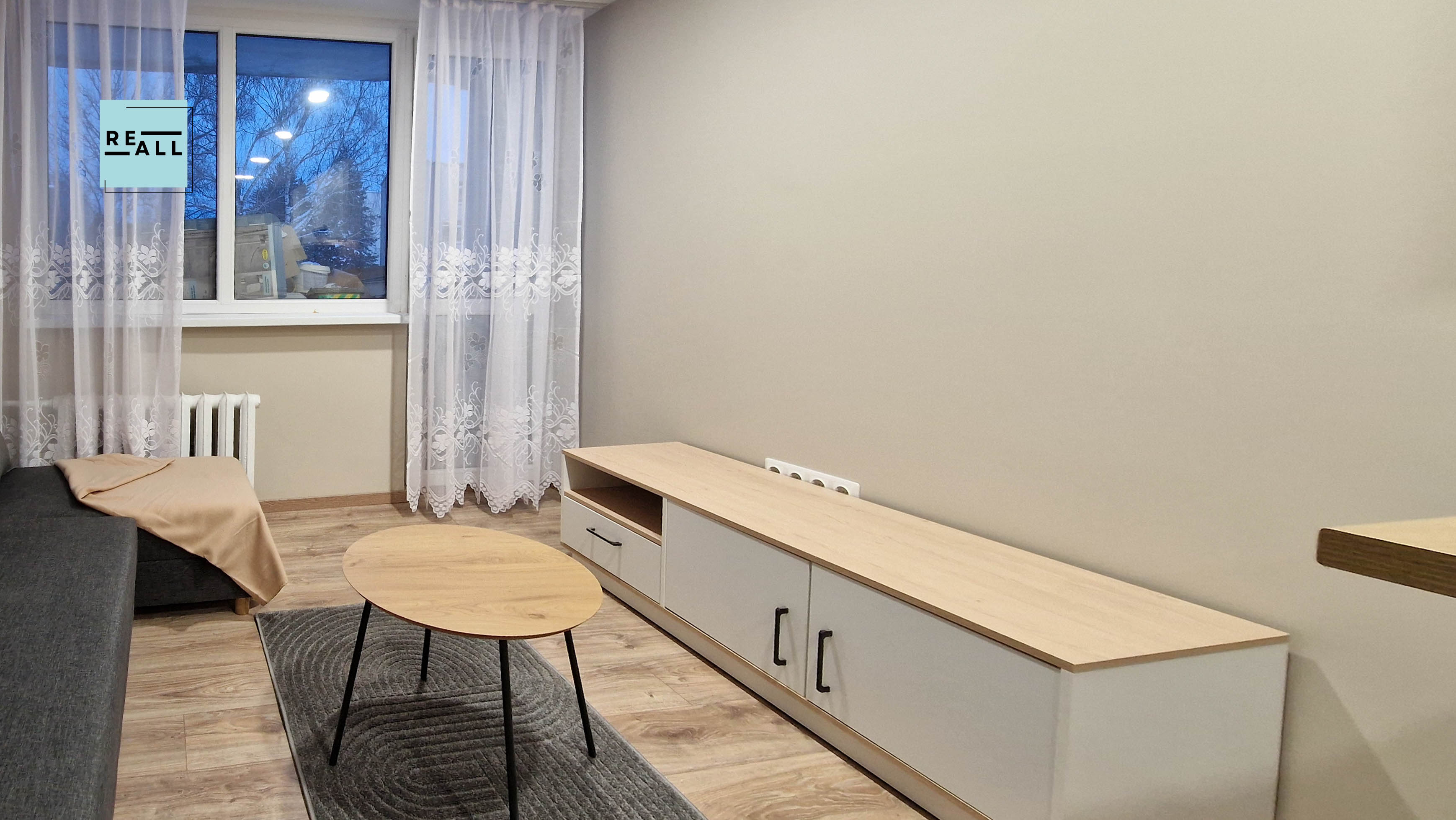 PARDUODAMAS 1 KAMBARIO BUTAS RASEINIUOSE