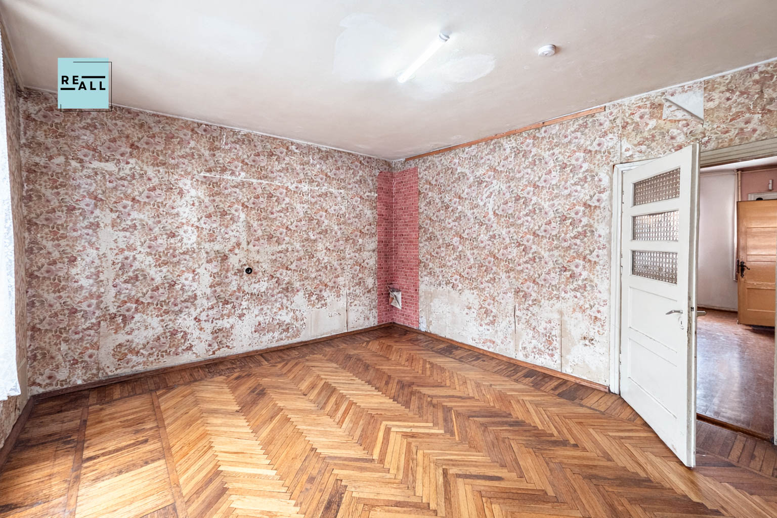 PARDUODAMAS 5 KAMBARIŲ NAMAS MARIJAMPOLĖJE