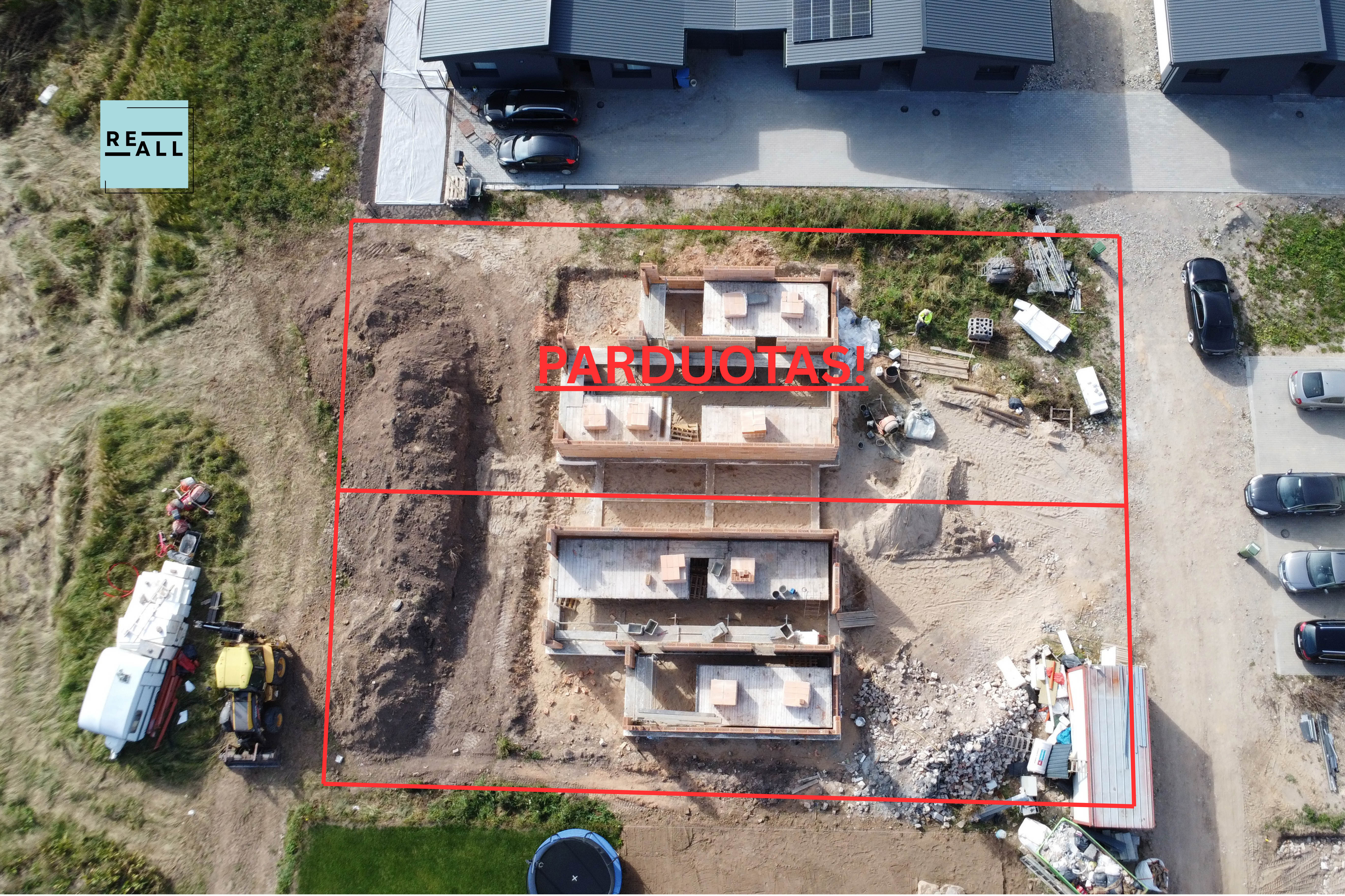 PARDUODAMAS 4 KAMBARIŲ SUBLOKUOTAS NAMAS KAUNO R.