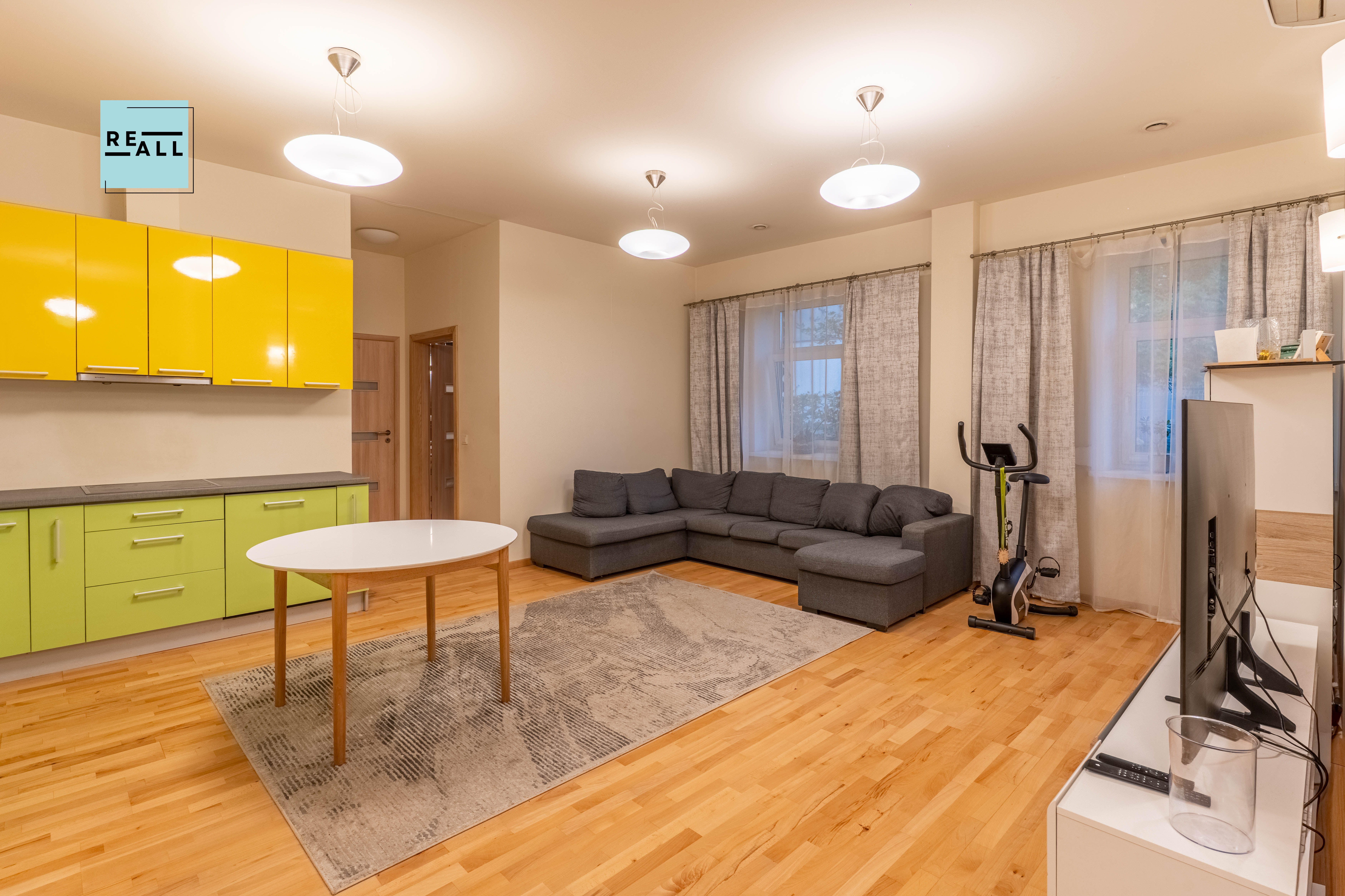 PARDUODAMAS 3 KAMBARIŲ NAMAS KAUNE