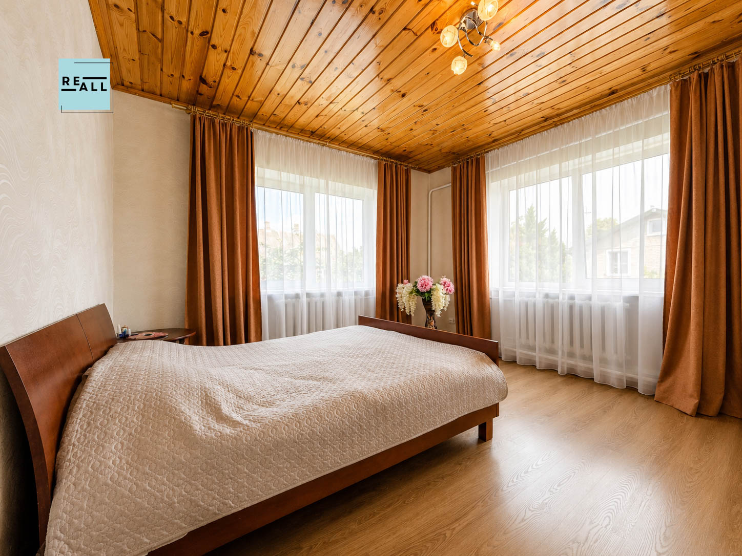 PARDUODAMAS 3 KAMBARIŲ NAMAS ŠALČININKŲ R.