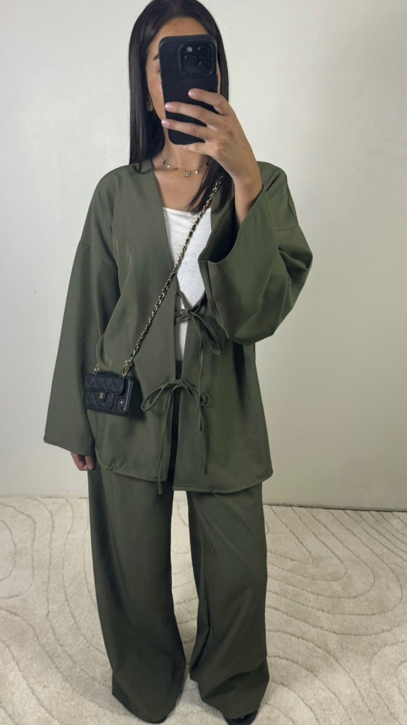 Ensemble kimono vert kaki