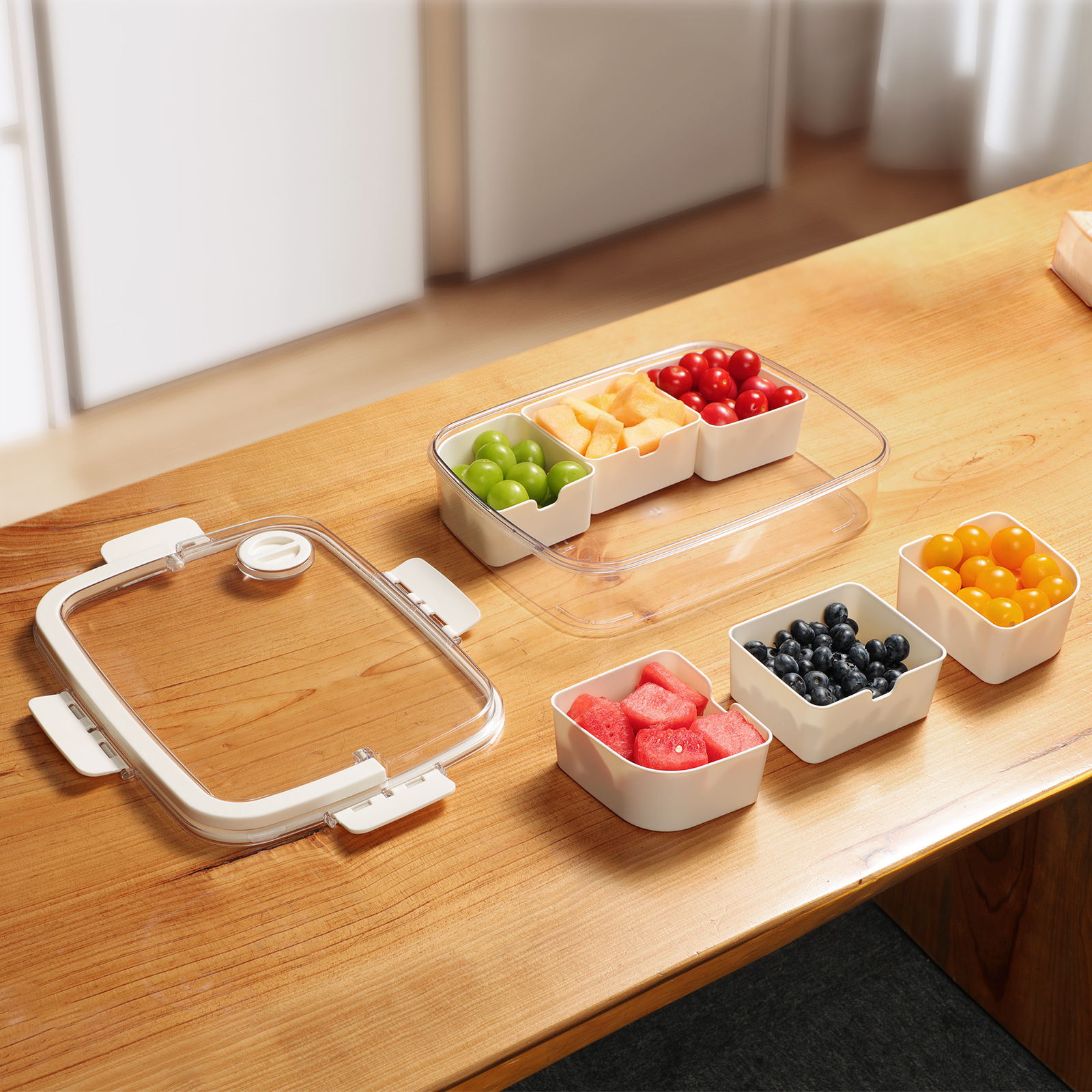 PanPanPal Snack box container, partition tray with lid and handle snack box container