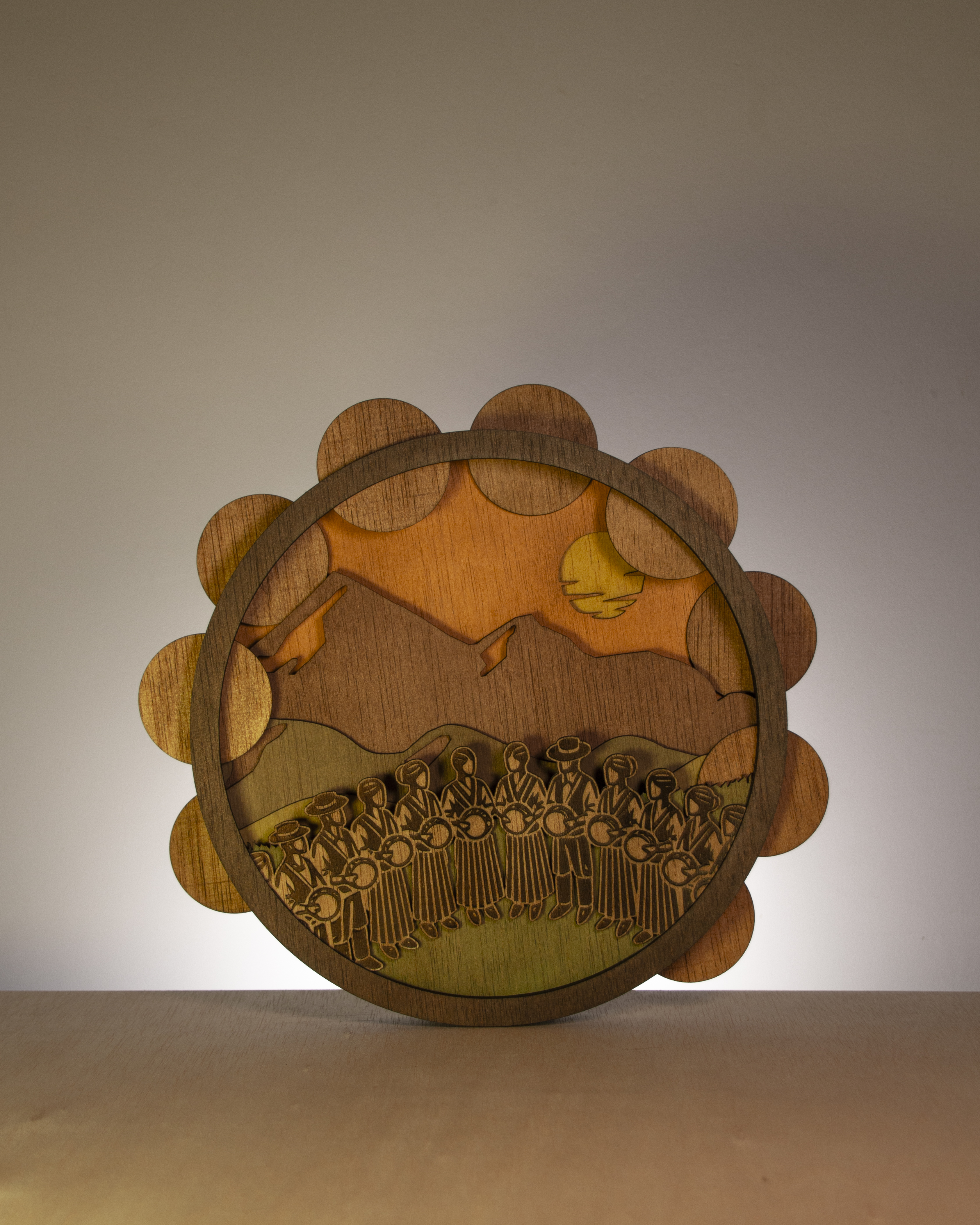 Pandereta gallega de madera multicapa - Cantareiras y paisaje al atardecer