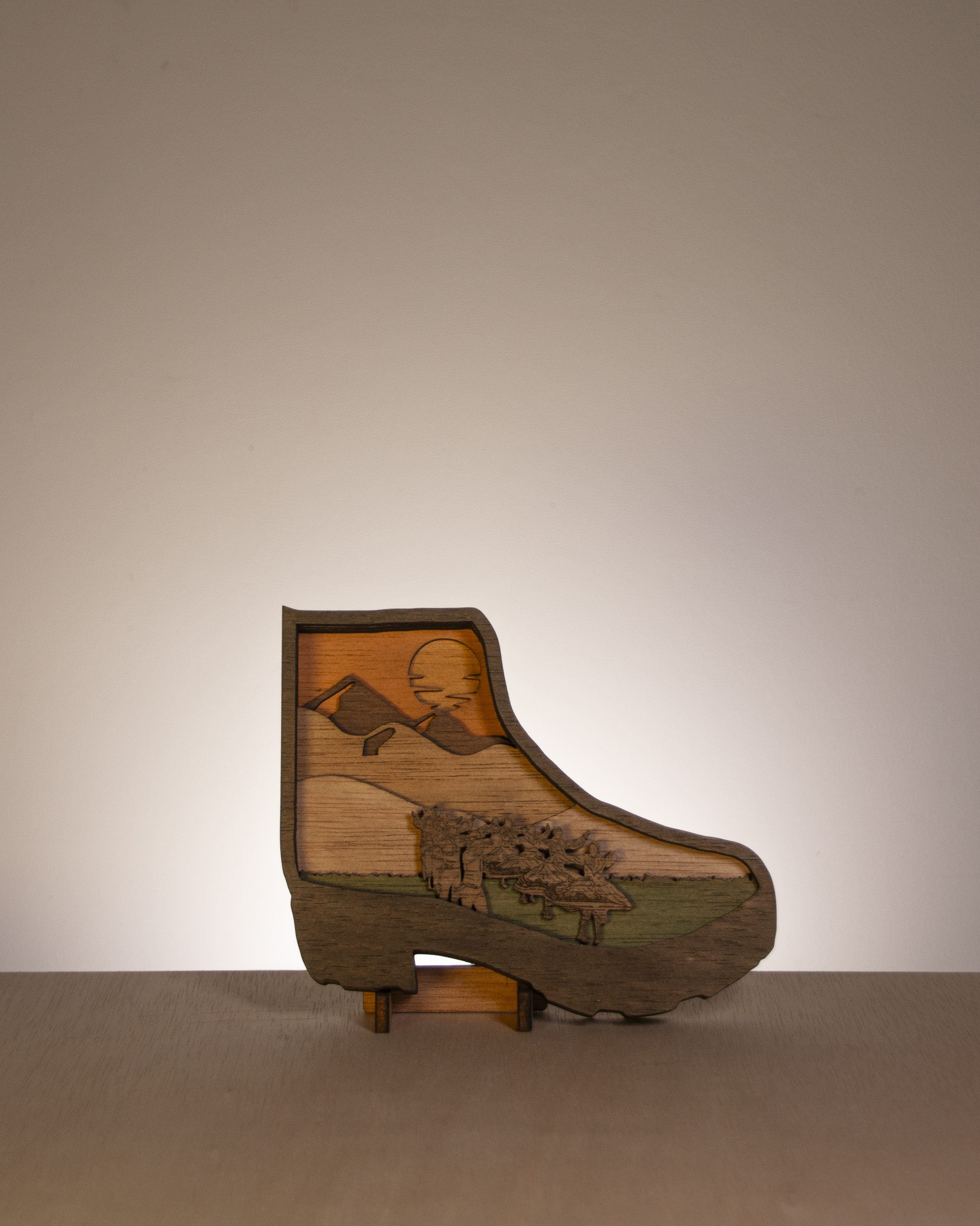 Zueco de madera multicapa - Homenaje a la tradición gallega