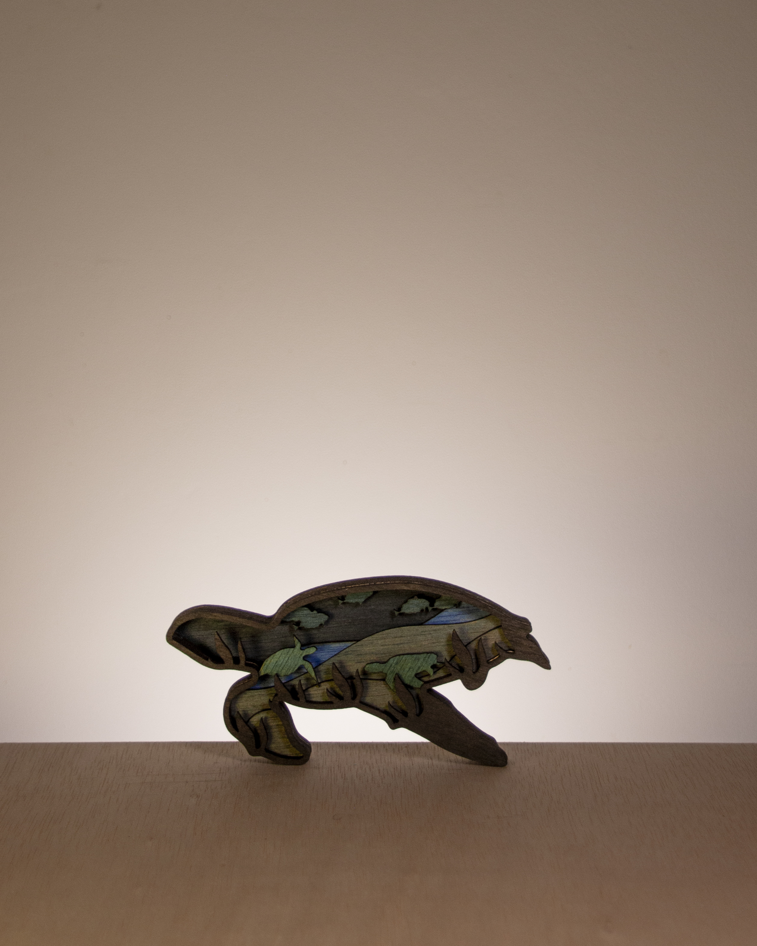 Figura de tortuga en madera multicapa - Fauna marina