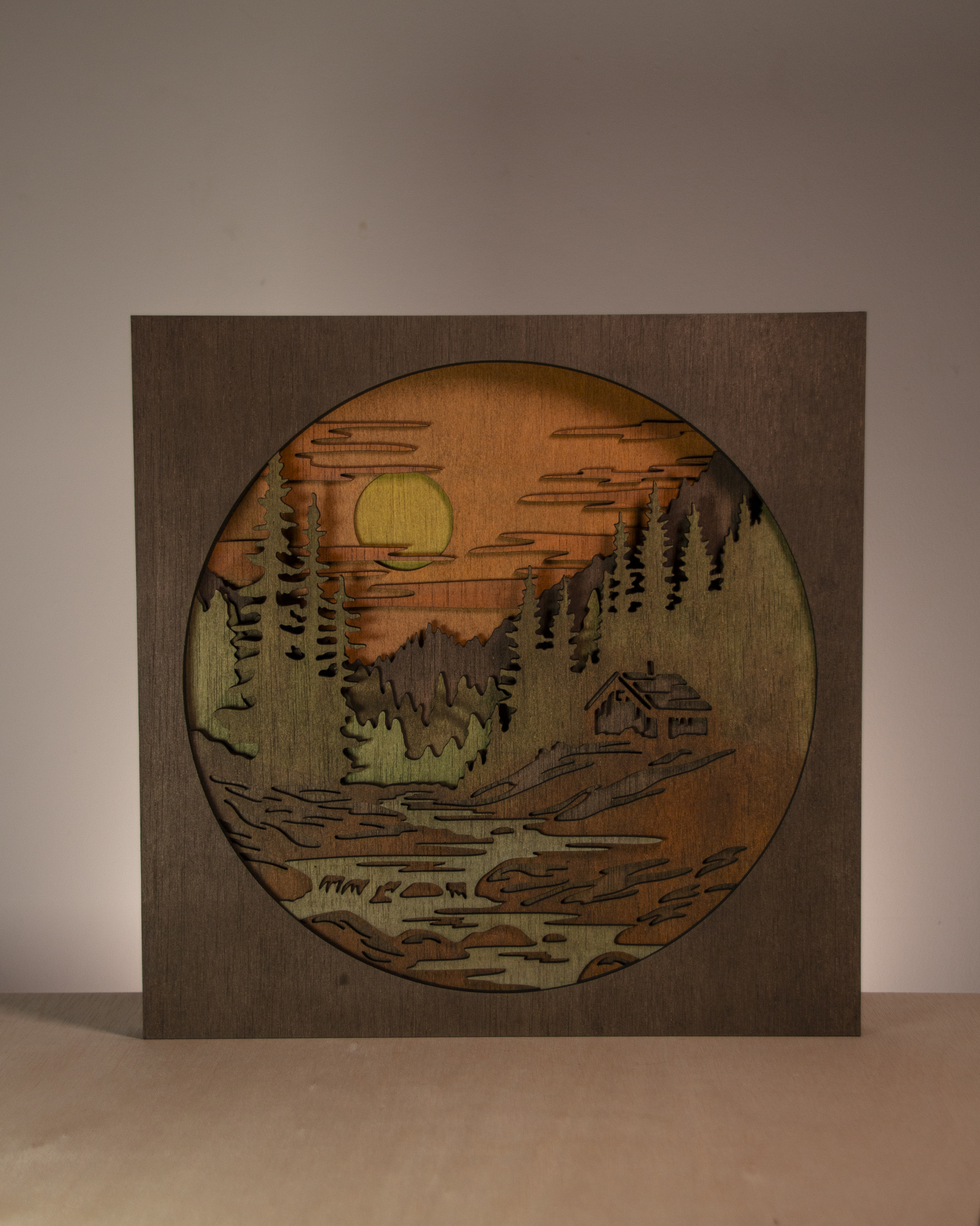 Figura de atardecer en madera multicapa - Casa abandonada en el bosque