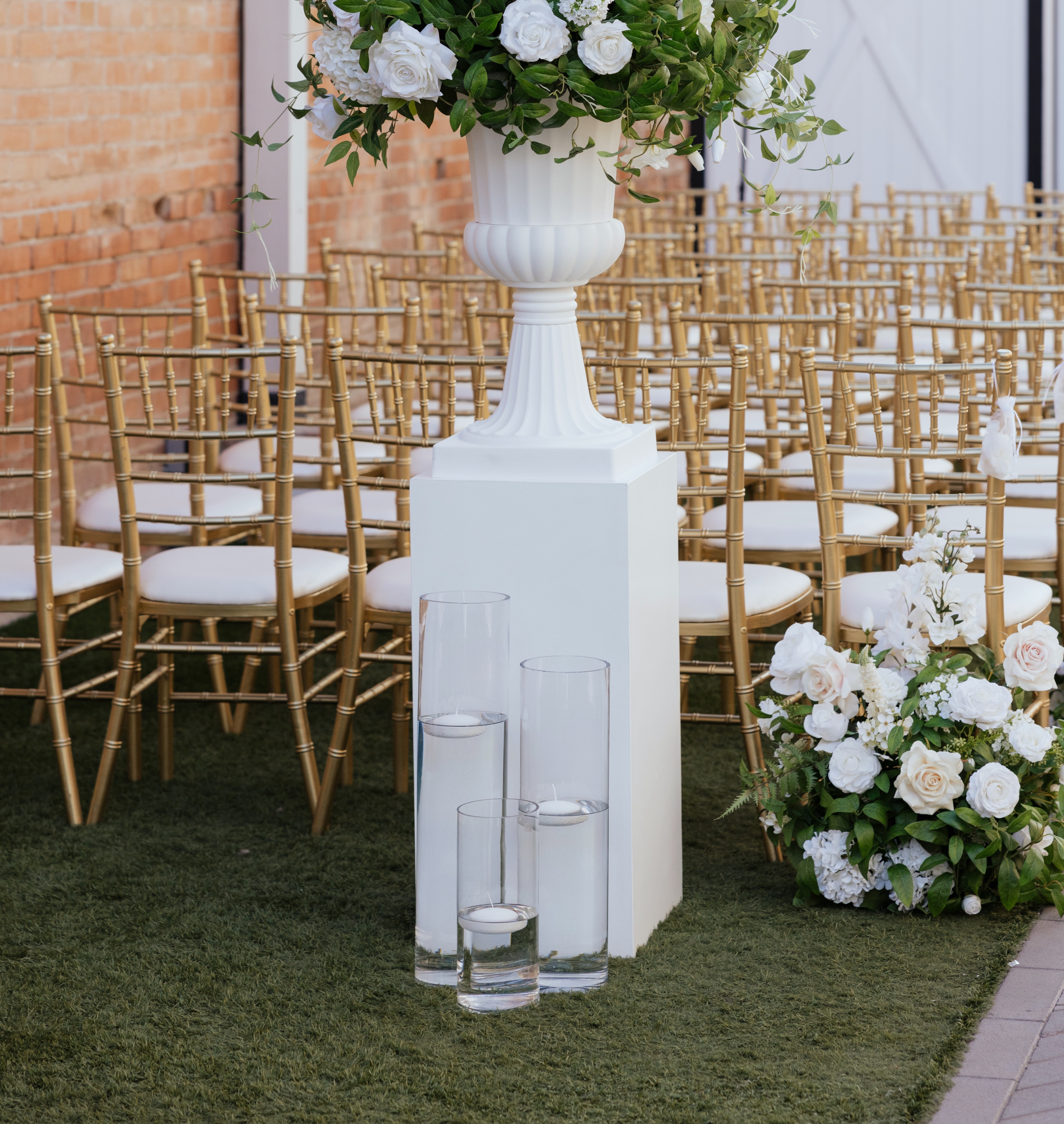 White Display Stands