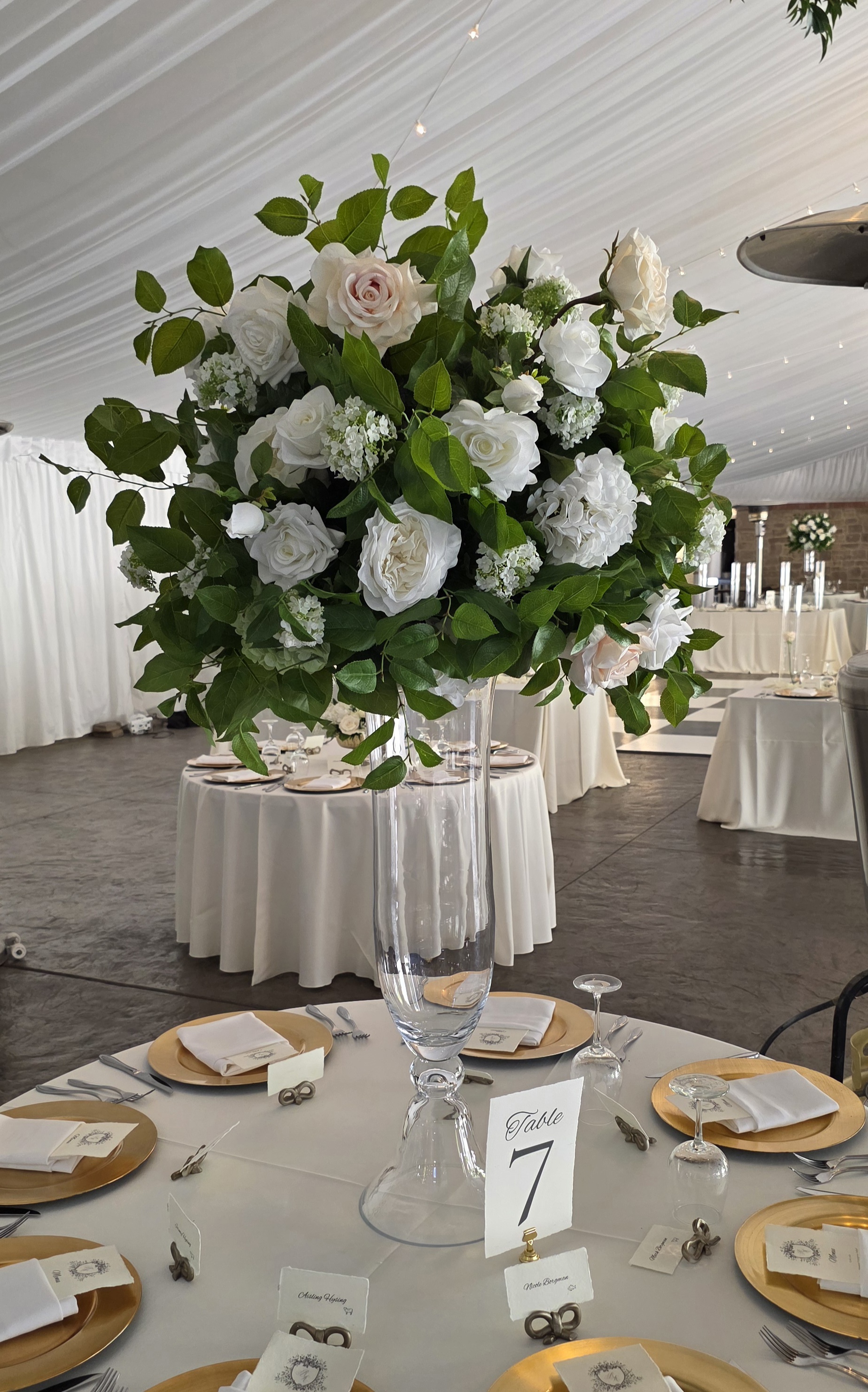 Allena Large Centerpiece