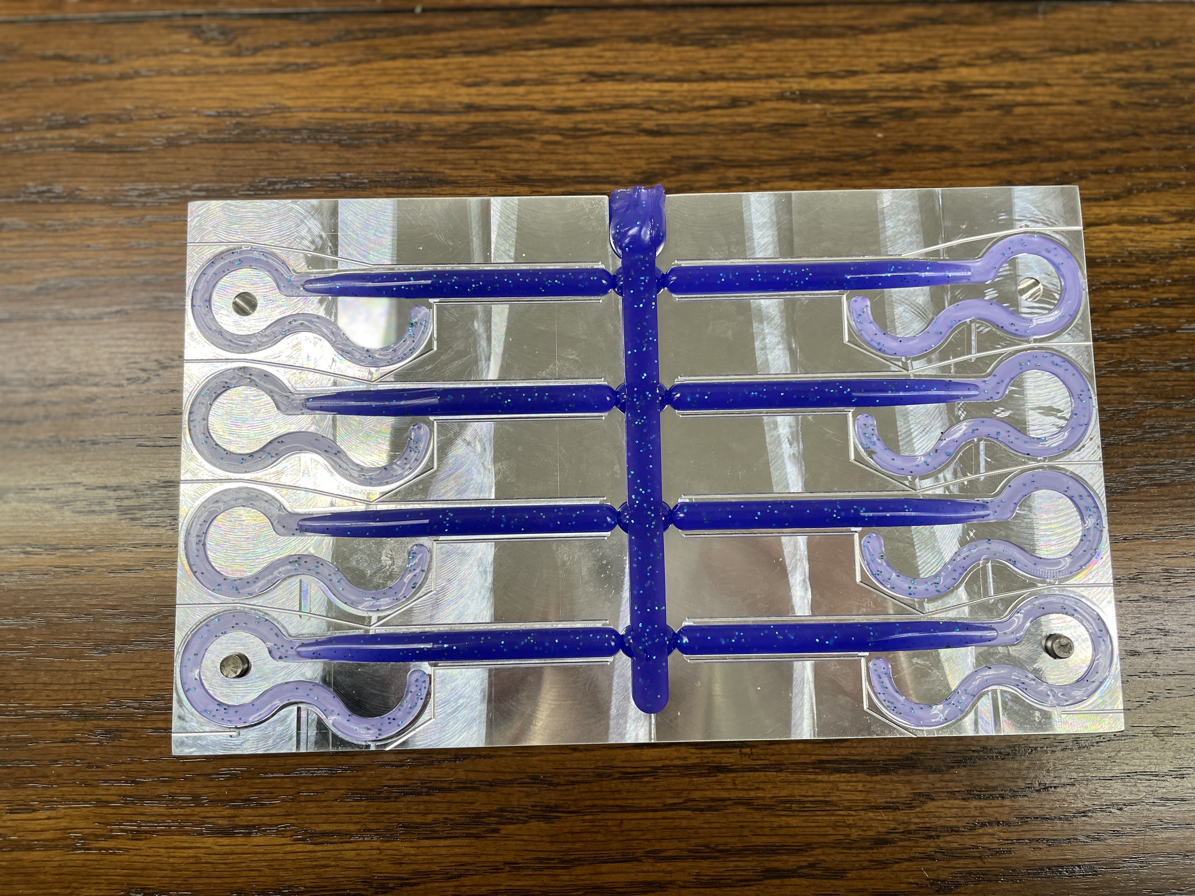 7.5" Flutter Worm