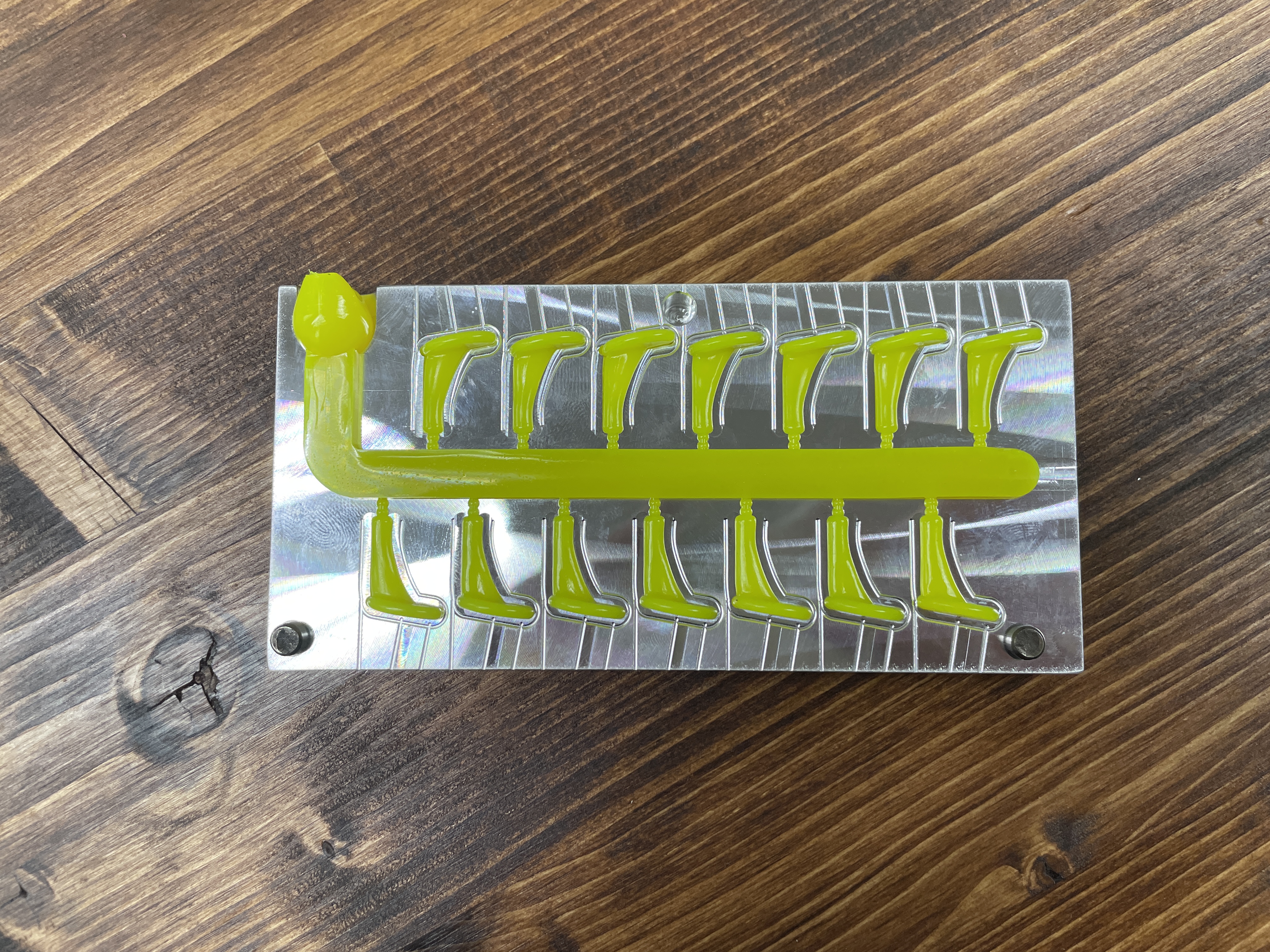 2.5" Tail Mold
