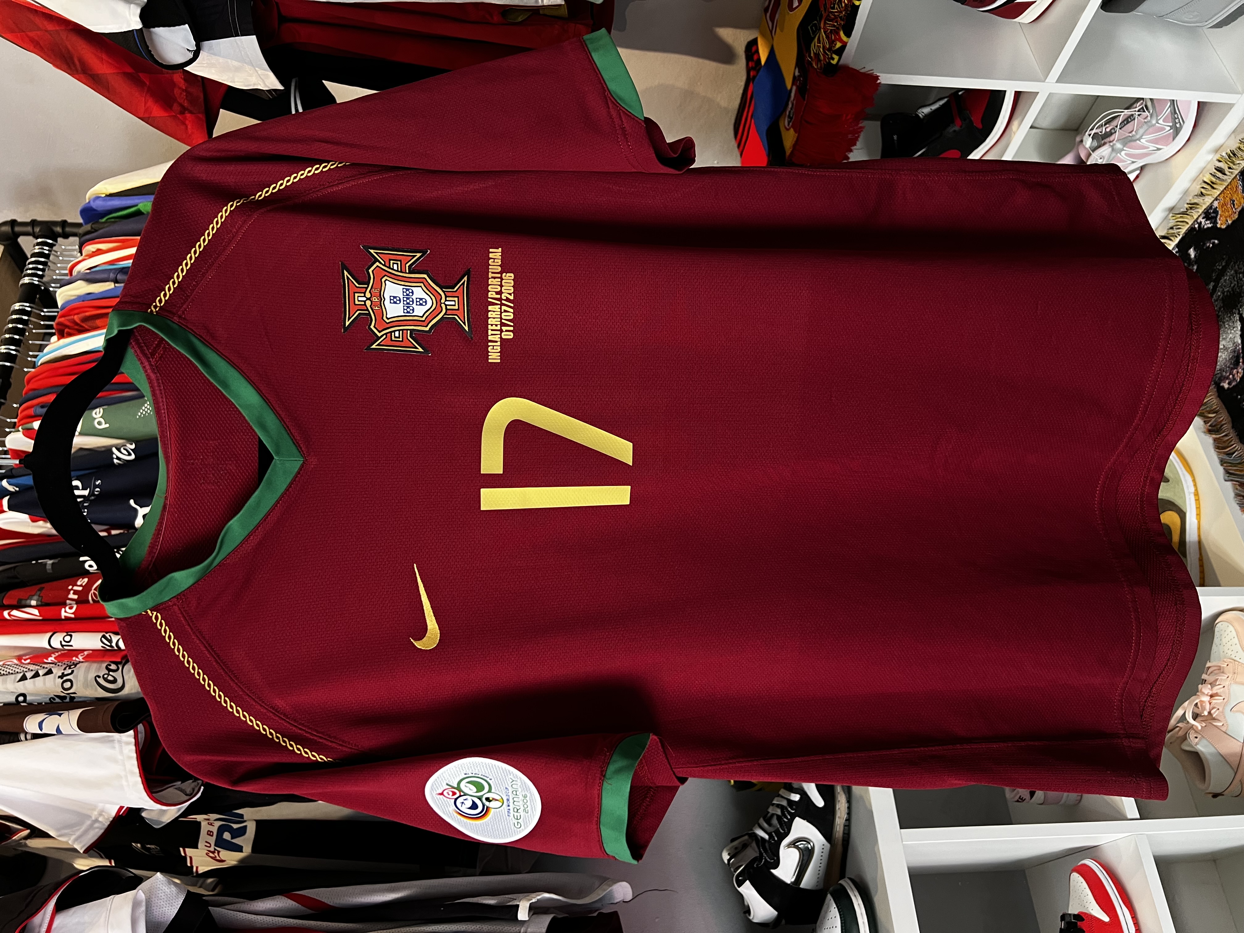 Jersey Portugal “C. Ronaldo” (L) 2006