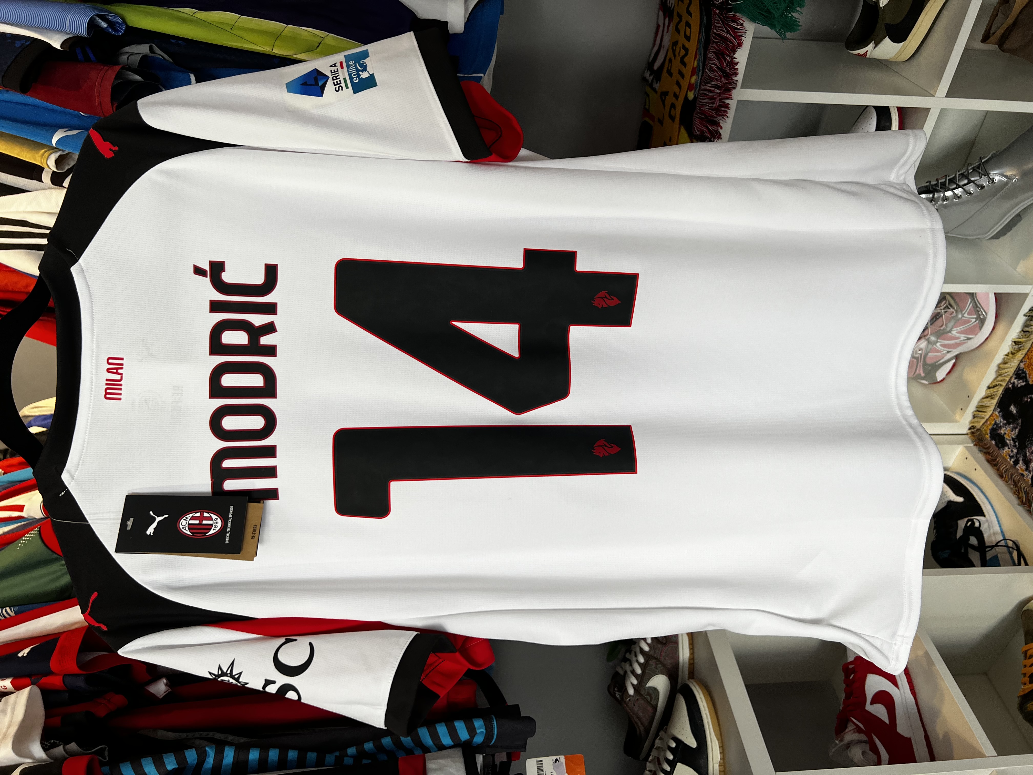 Jersey AC Milan “Modric” (L) NUEVA 