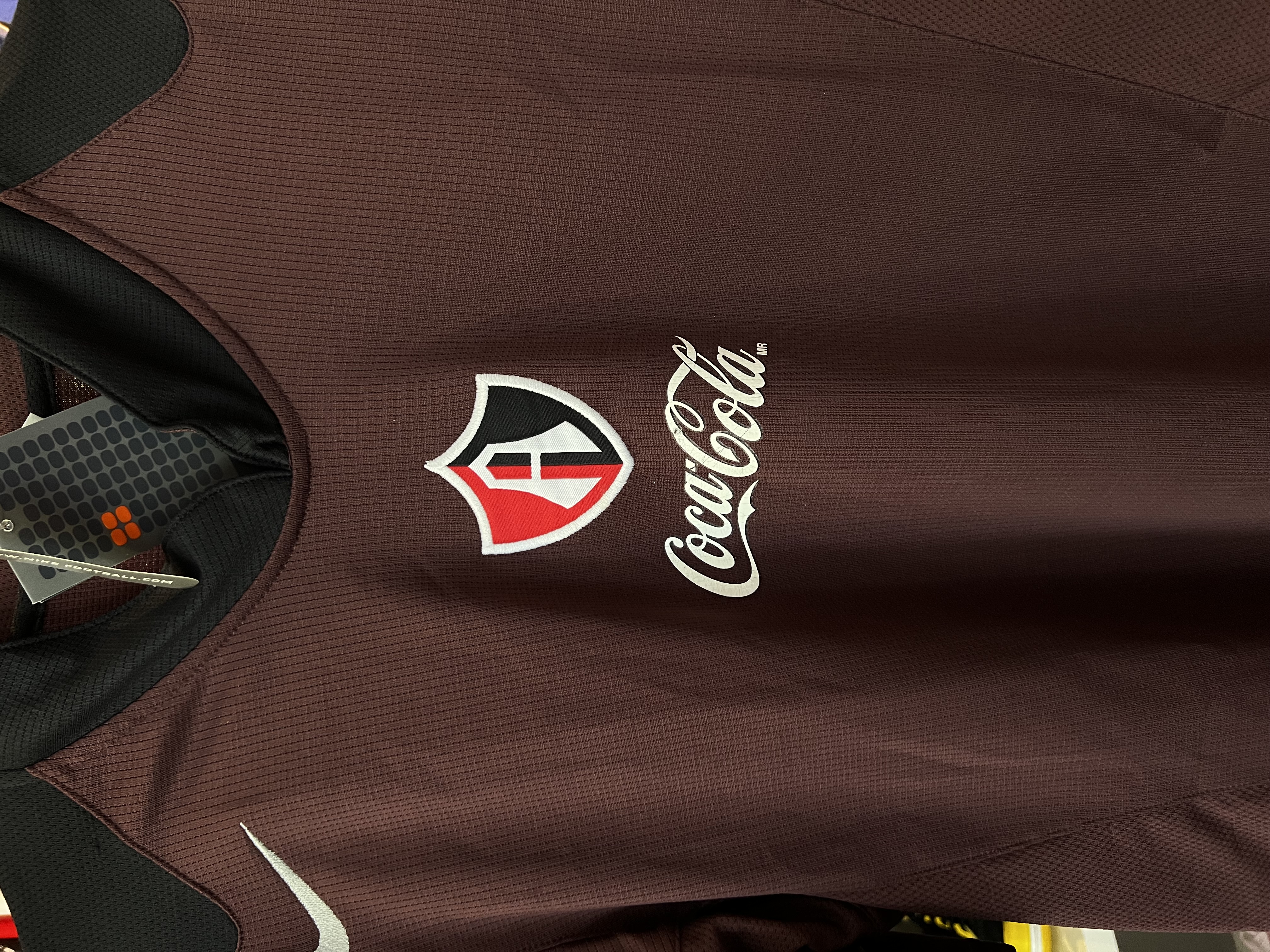 Jersey Atlas “R. De Pinho” (L) NUEVA 