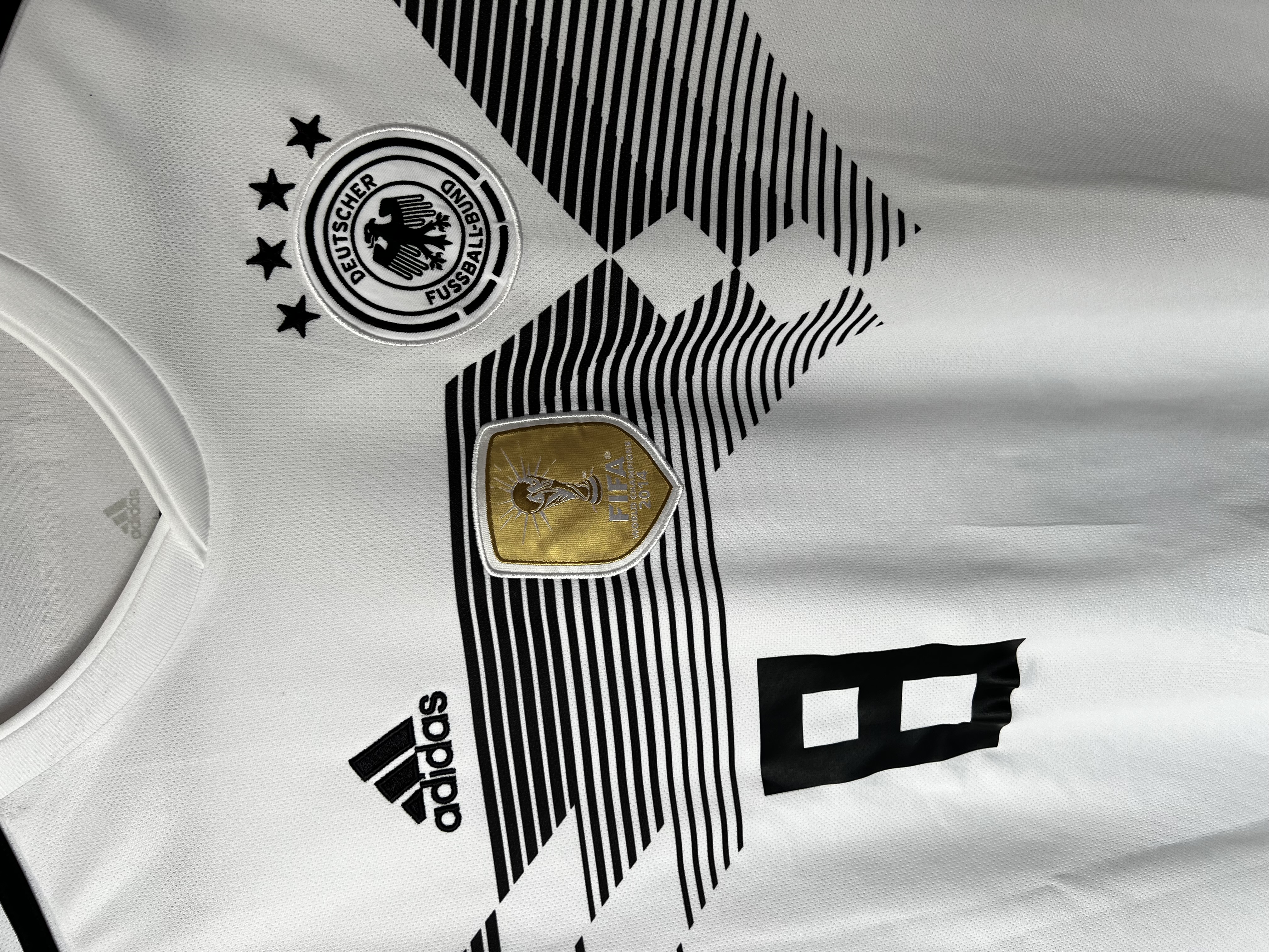 Jersey Alemania “T. Kroos” (L)