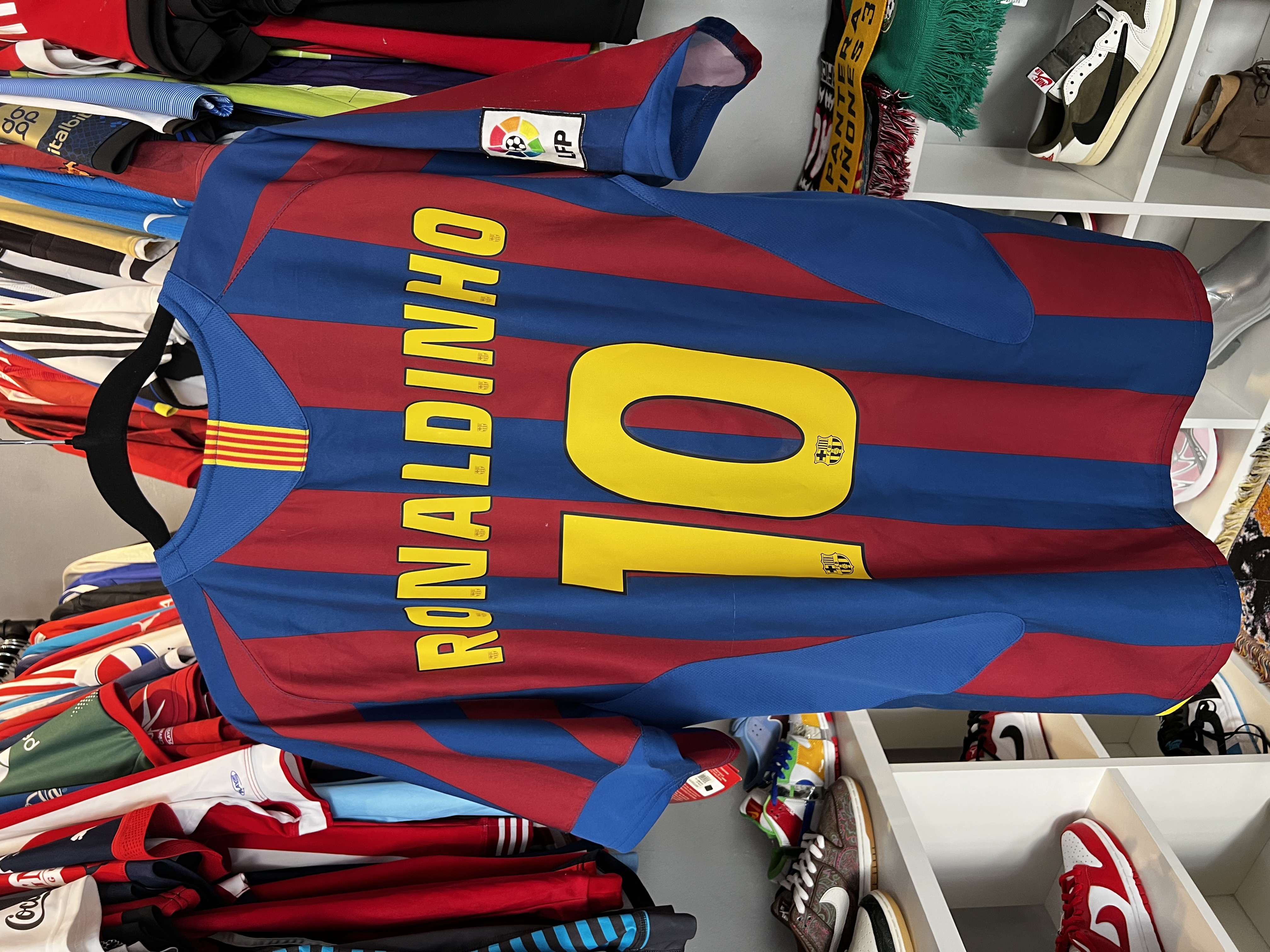 Jersey Barcelona “Ronaldinho” (L)