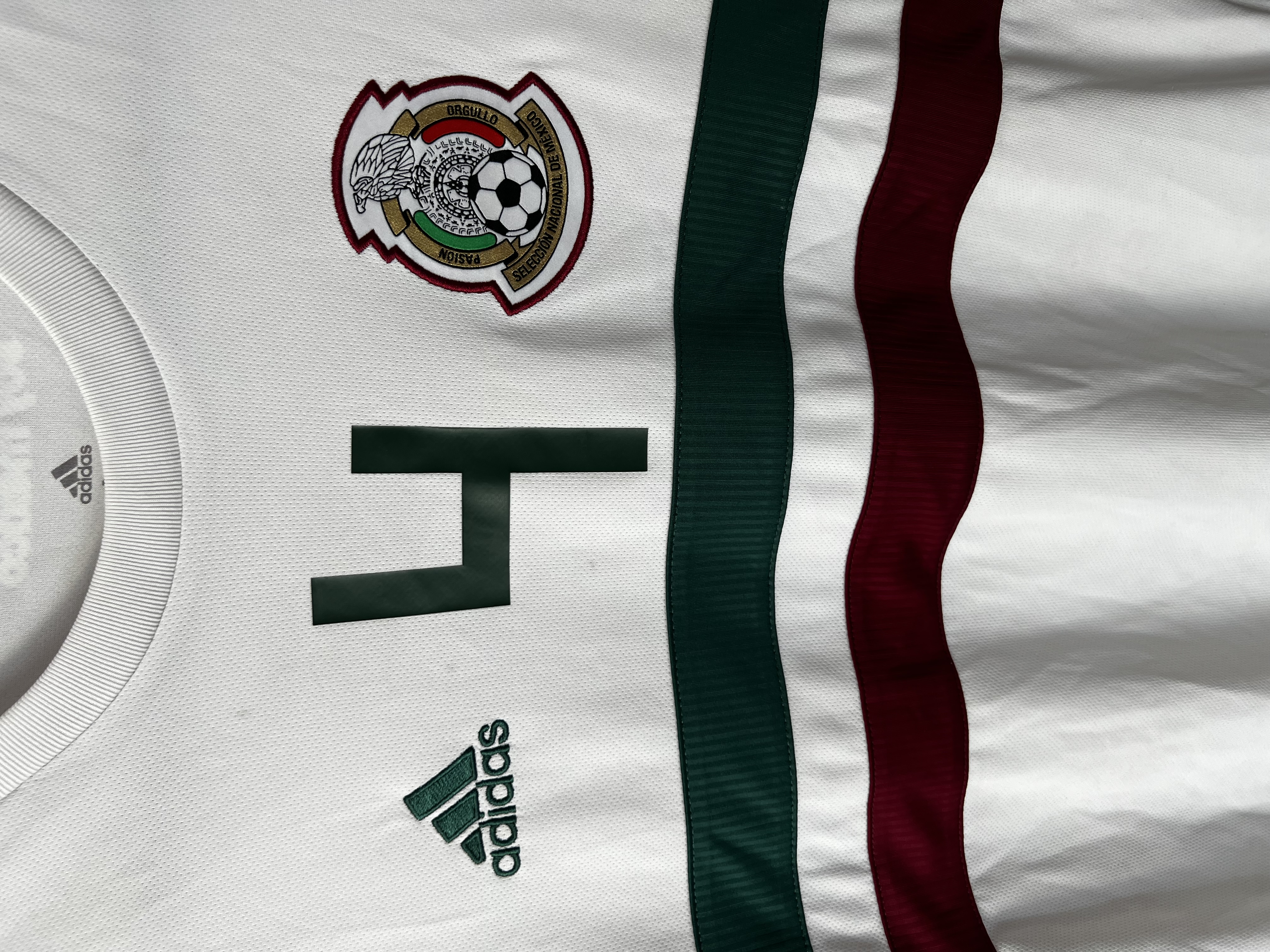 Jersey México “R. Márquez” (M) .
