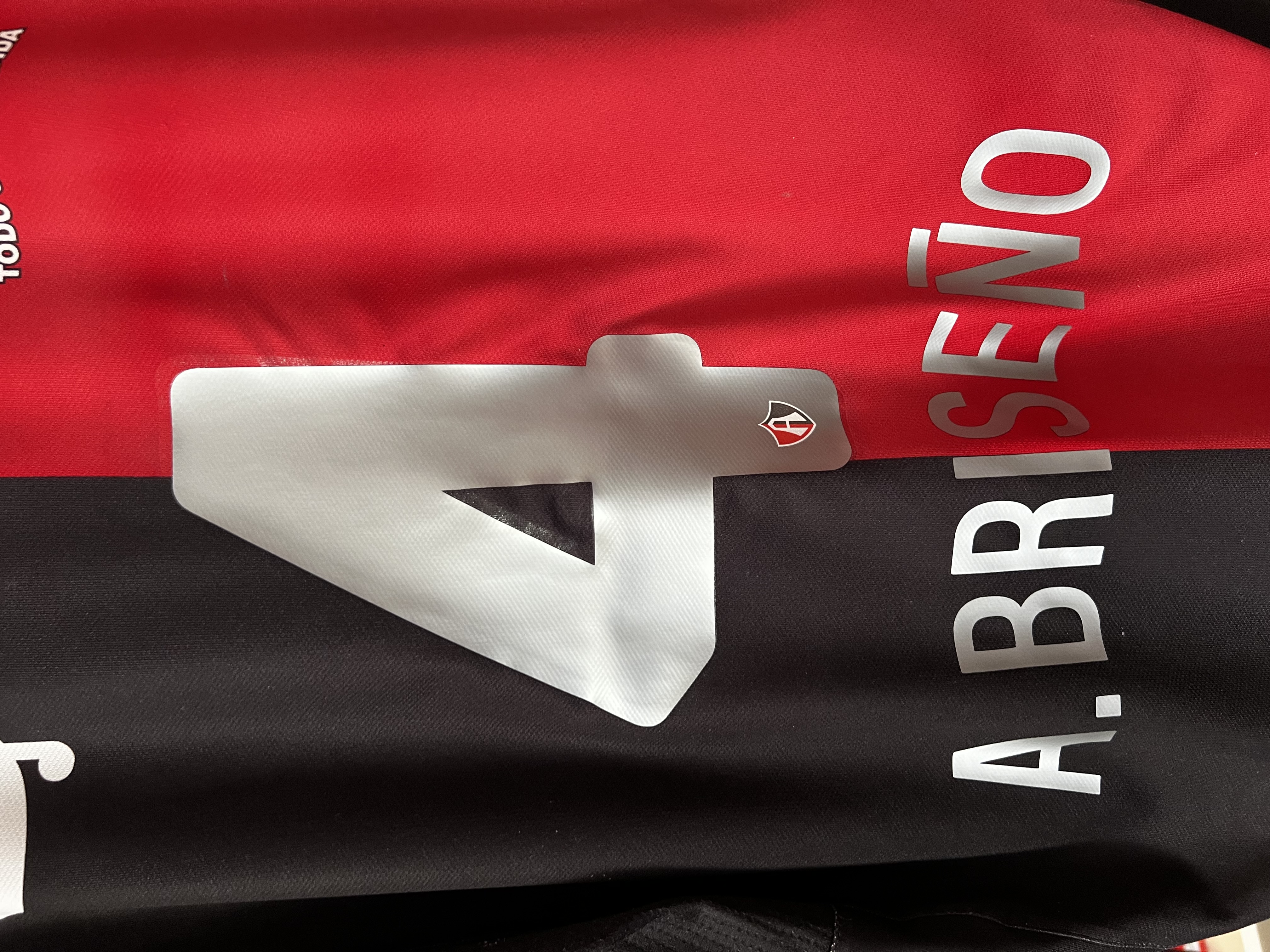 Jersey Atlas “A. Briseño” (L) posible utileria 