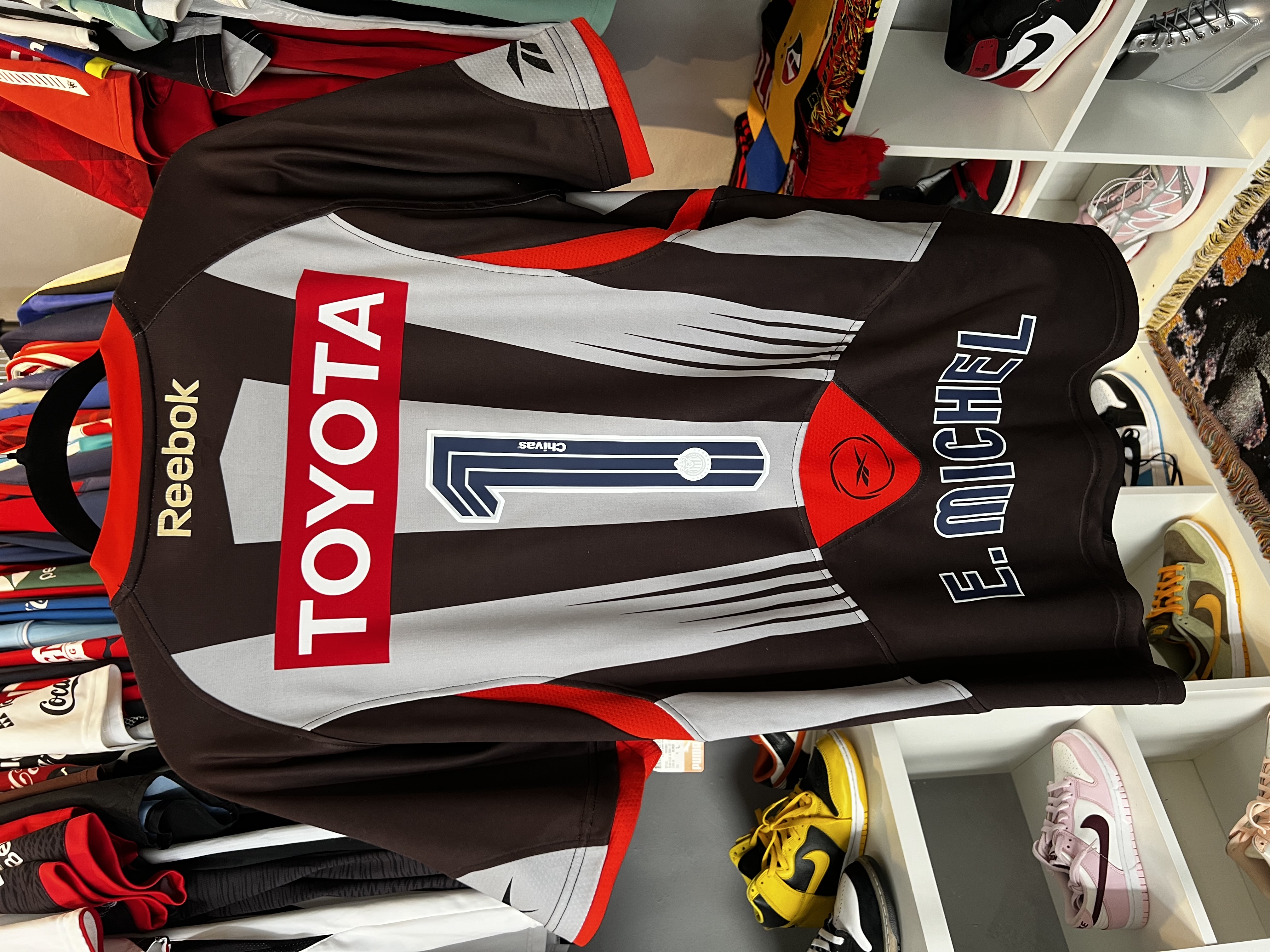 Jersey Chivas “Michel” (Ch) amplia 