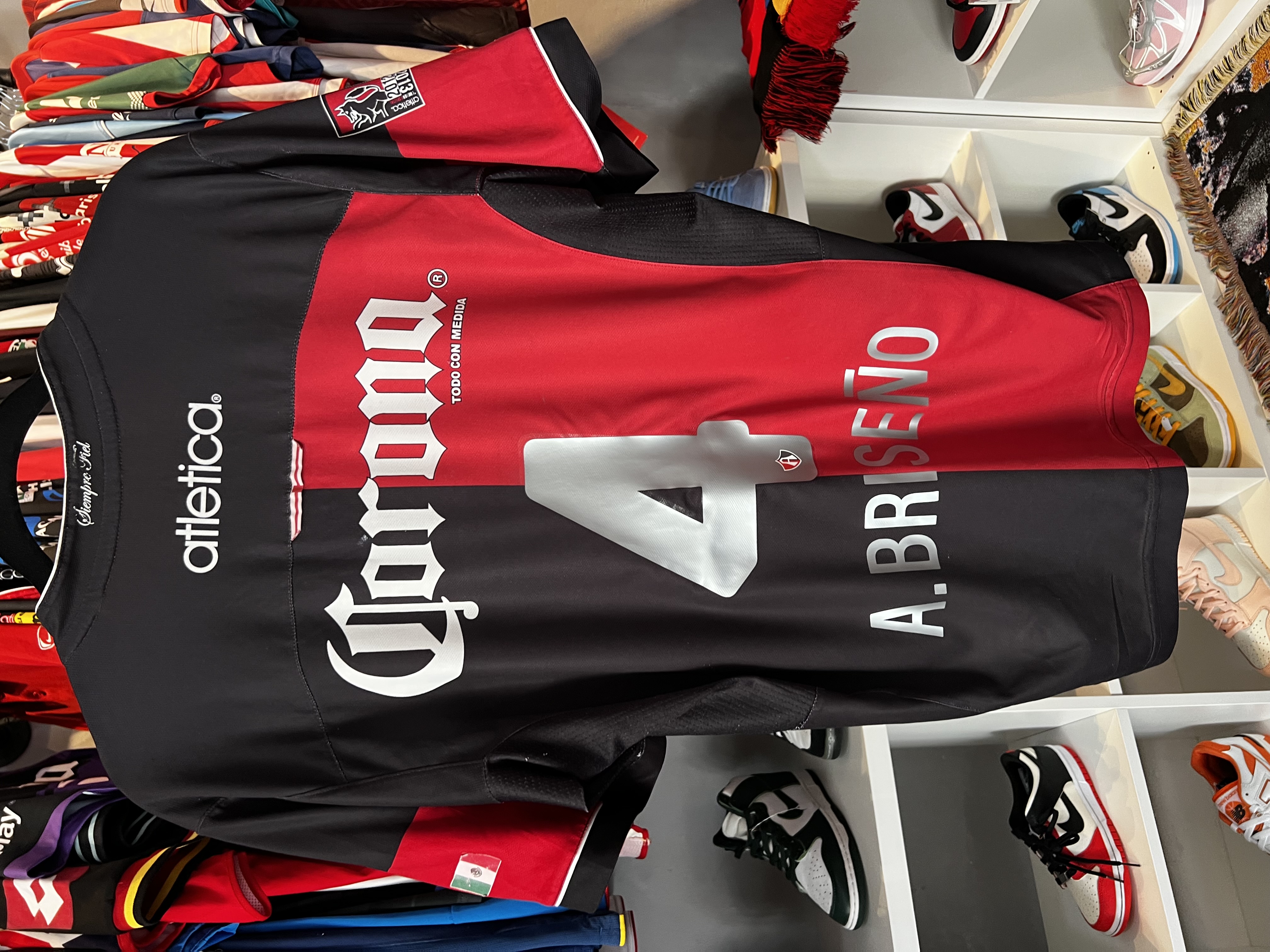 Jersey Atlas “A. Briseño” (L) posible utileria 