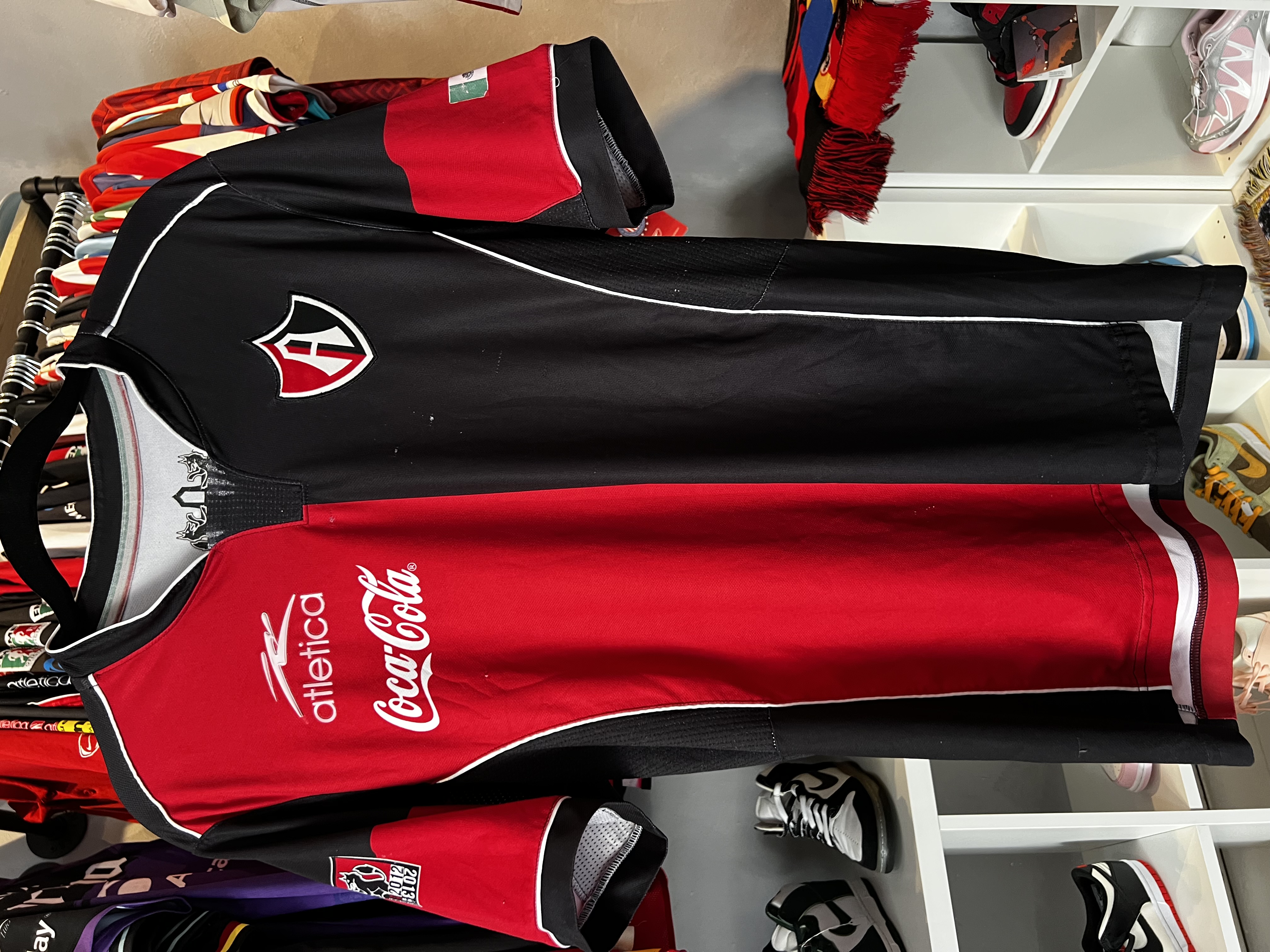 Jersey Atlas “A. Briseño” (L) posible utileria 