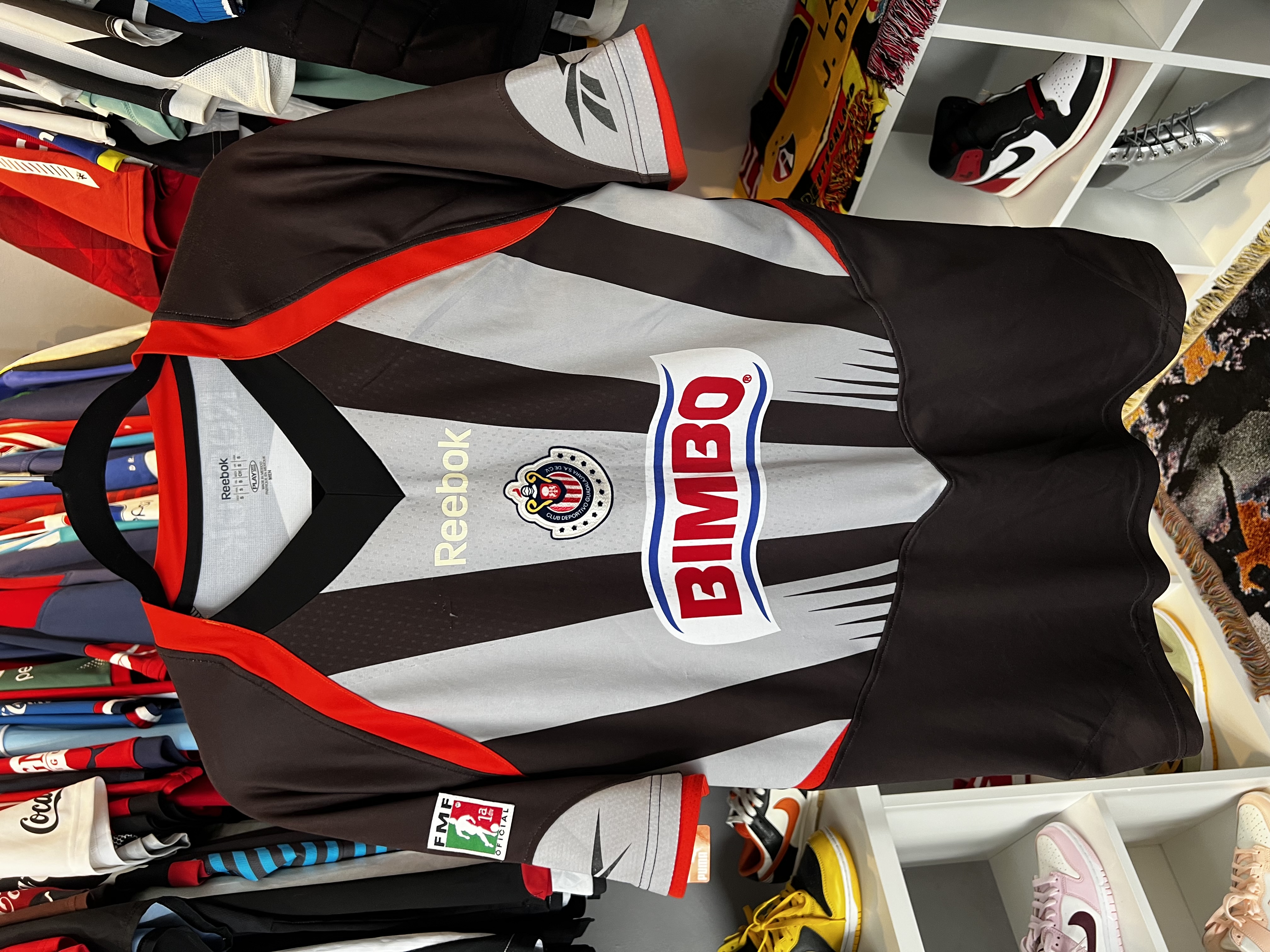 Jersey Chivas “Michel” (Ch) amplia 