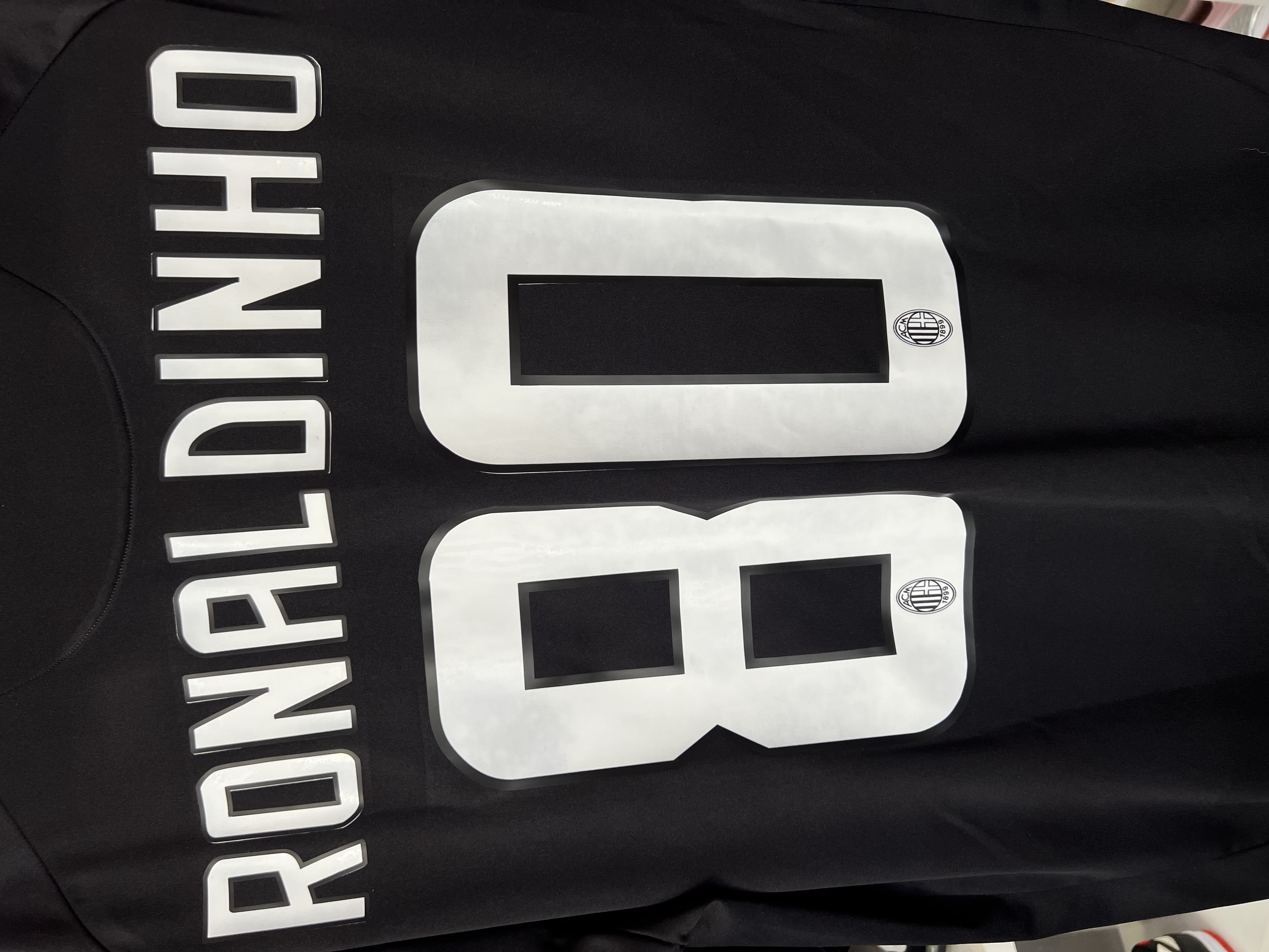 Jersey AC Milan “Ronaldinho” (L)