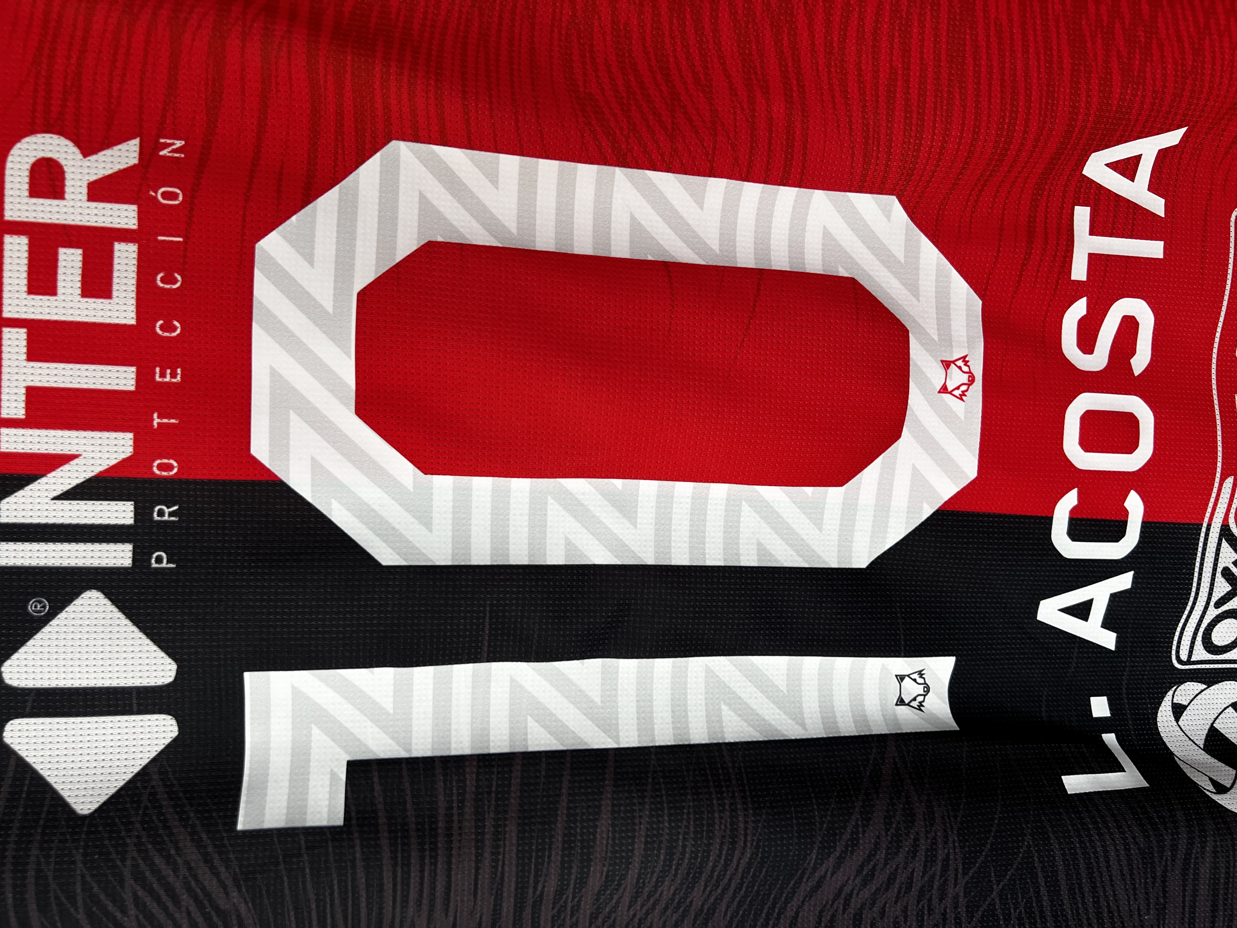 Jersey Atlas “L. Acosta” (L)