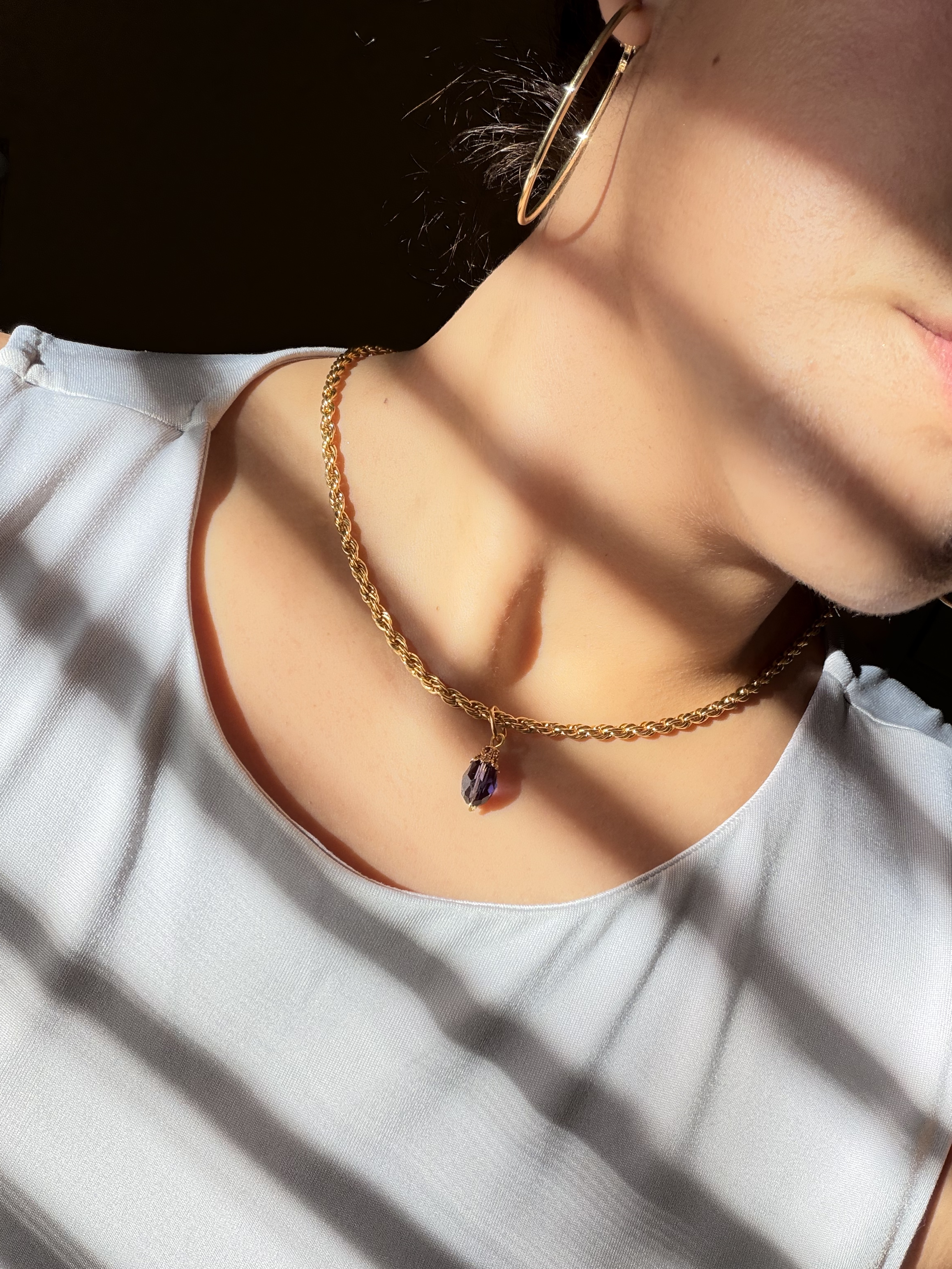 intuition (third eye chakra) stone w/ gold chain necklace 