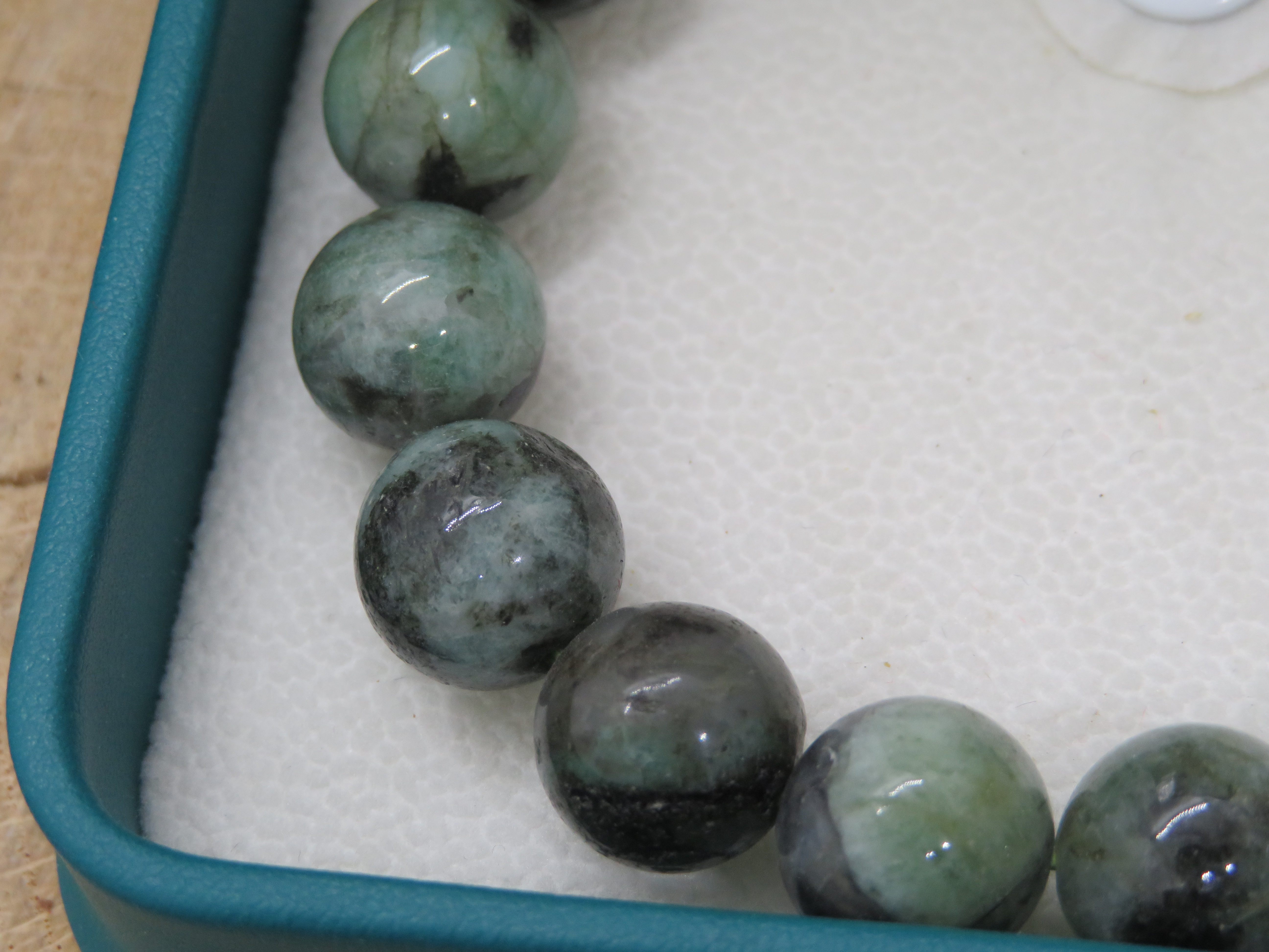 Bracelet émeraude A 12mm 