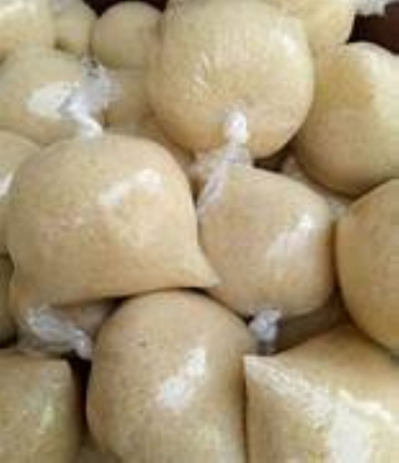 ATTIEKE  SURGELEE   (0.400g) 300 kg x 2.85 euros